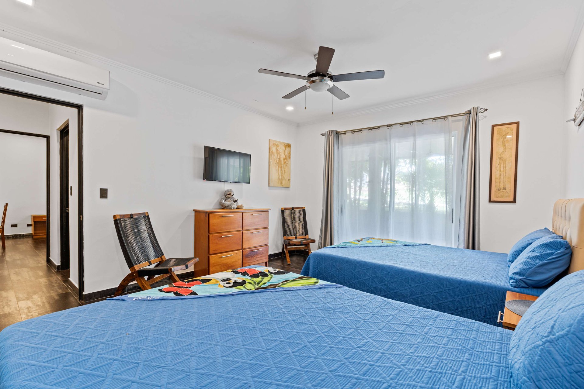 Casa de Palmas | Beautiful gated community just 5 min. to the beach!