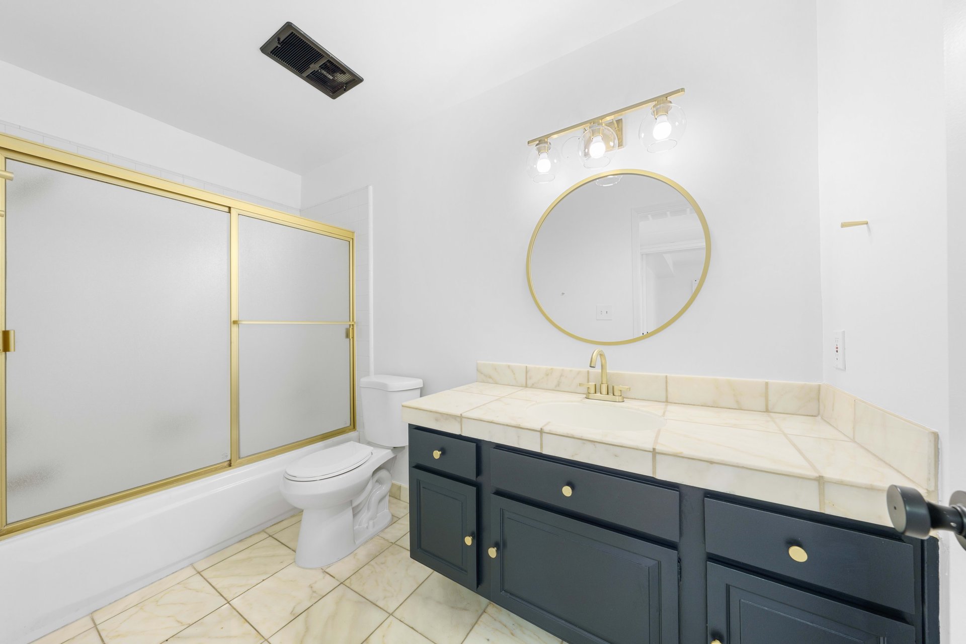 406 N Oakhurst Dr #105, Beverly Hills