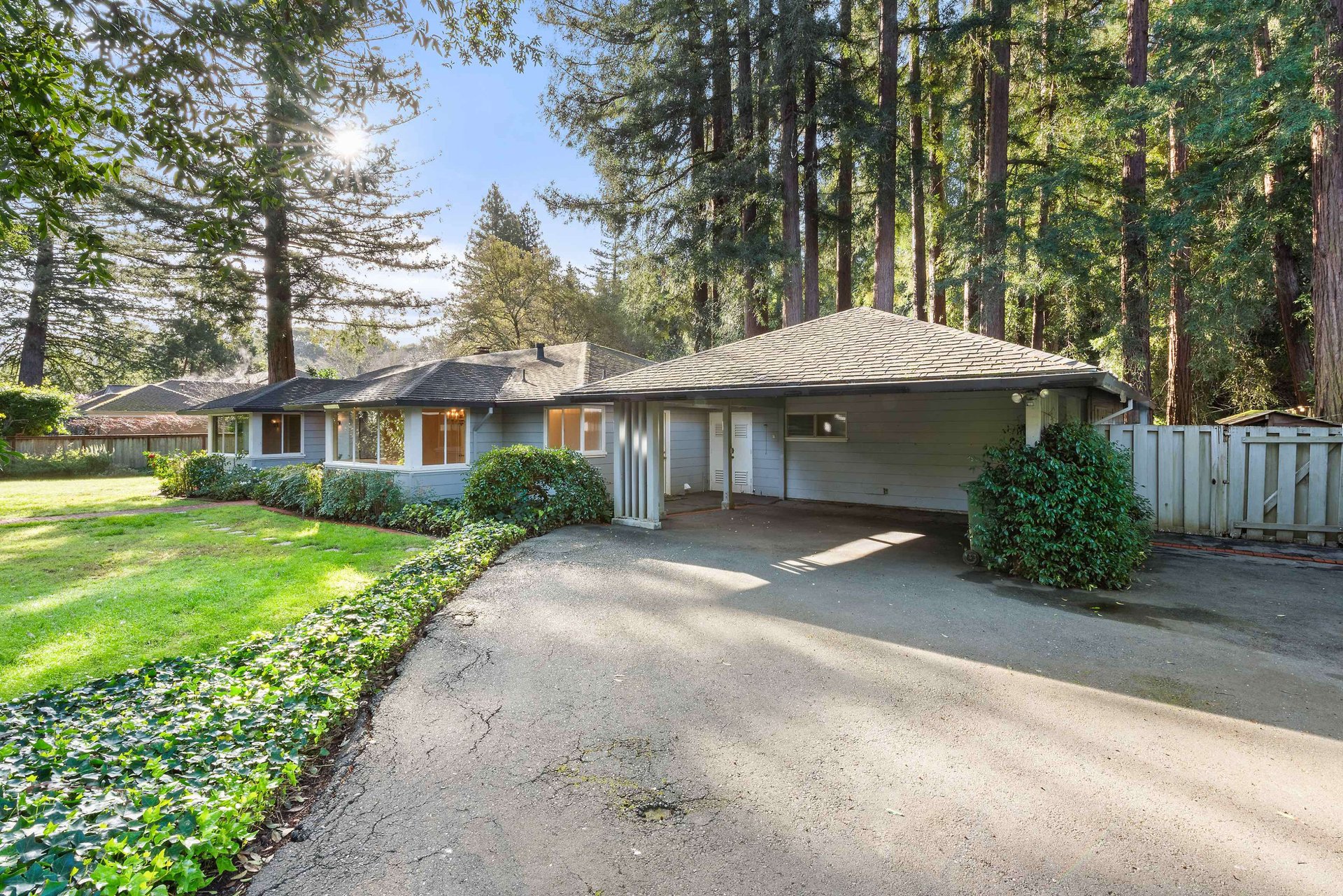 211 Woodland Rd