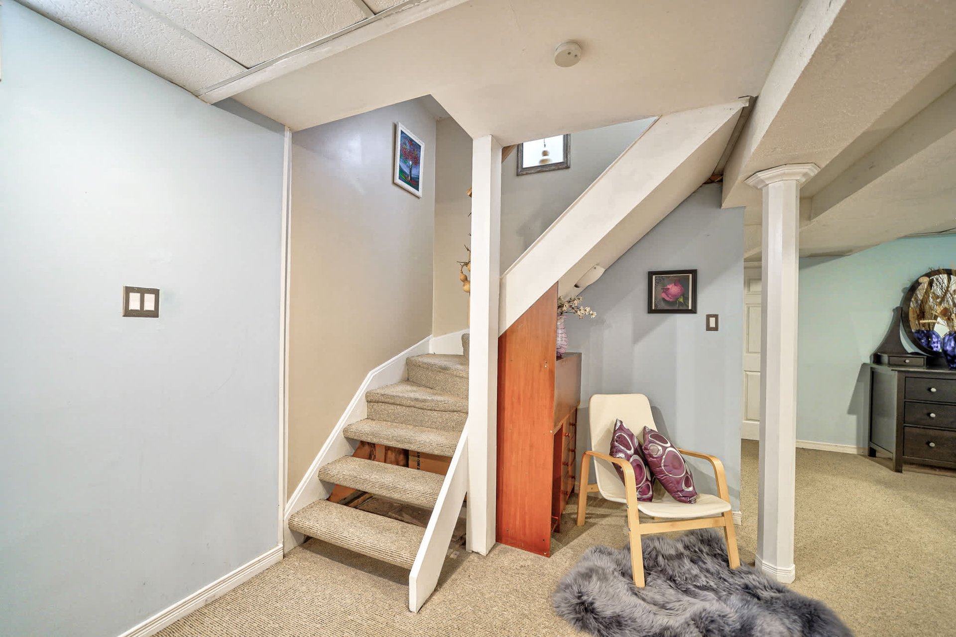 6980 Dunnview Crt