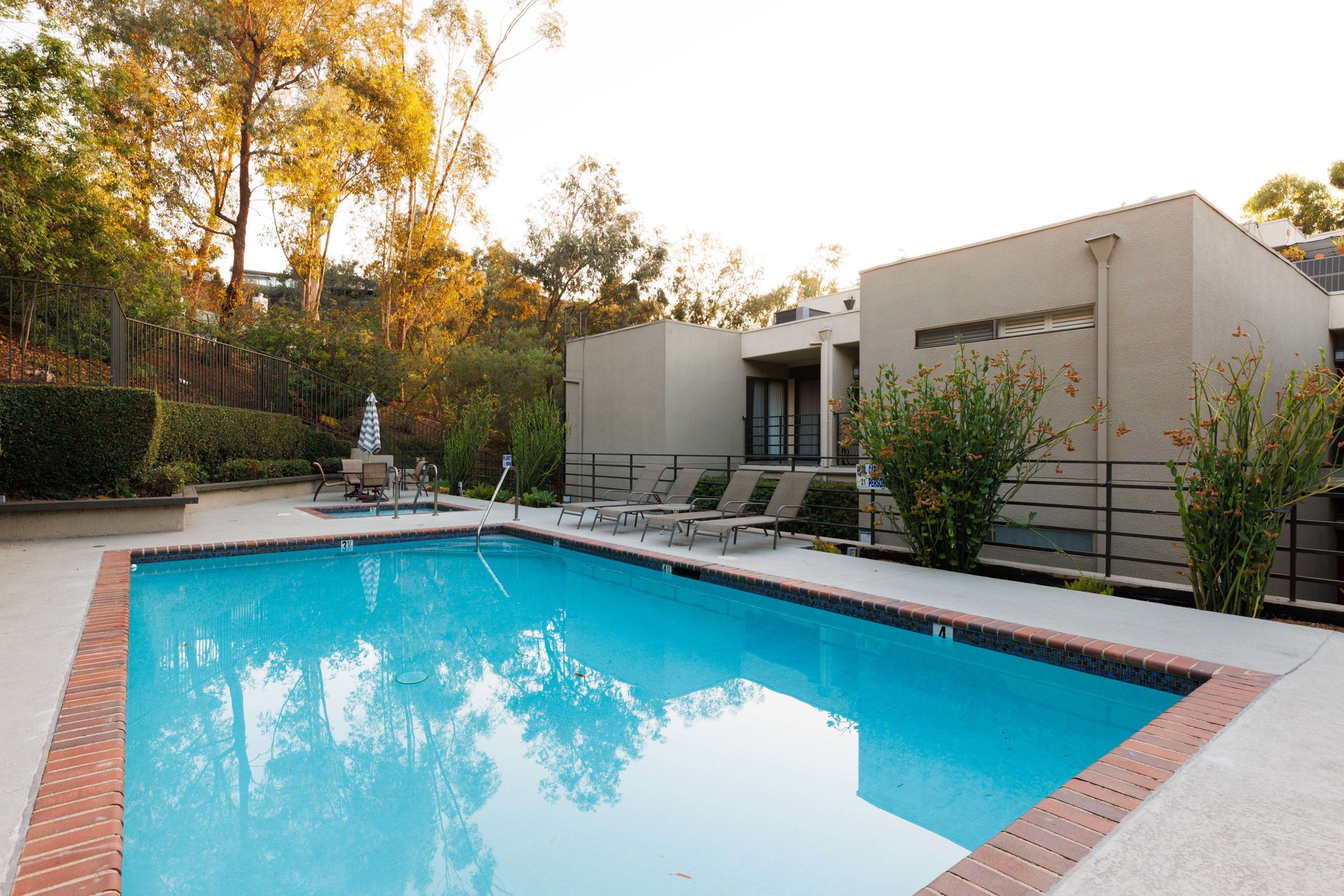 Silver Lake’s Crown Jewel Penthouse Unit 