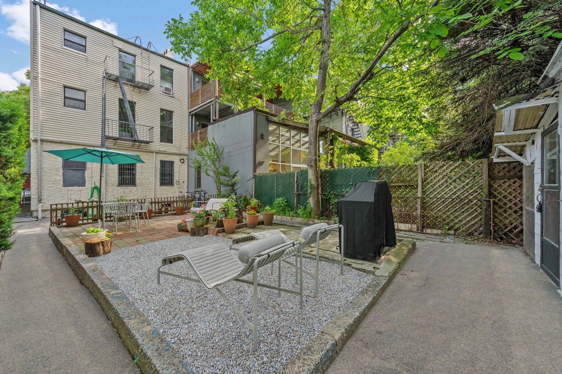 101 Eagle St