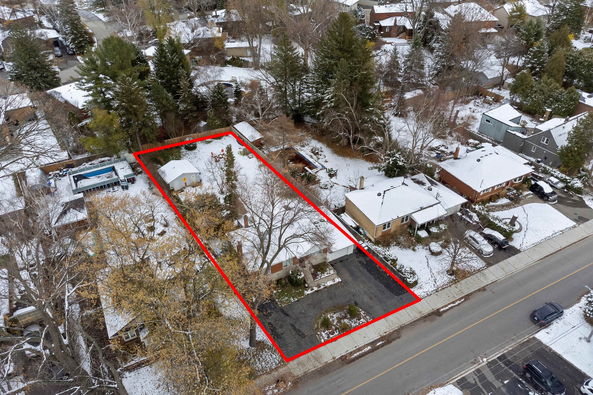 1577 Kenmuir Avenue