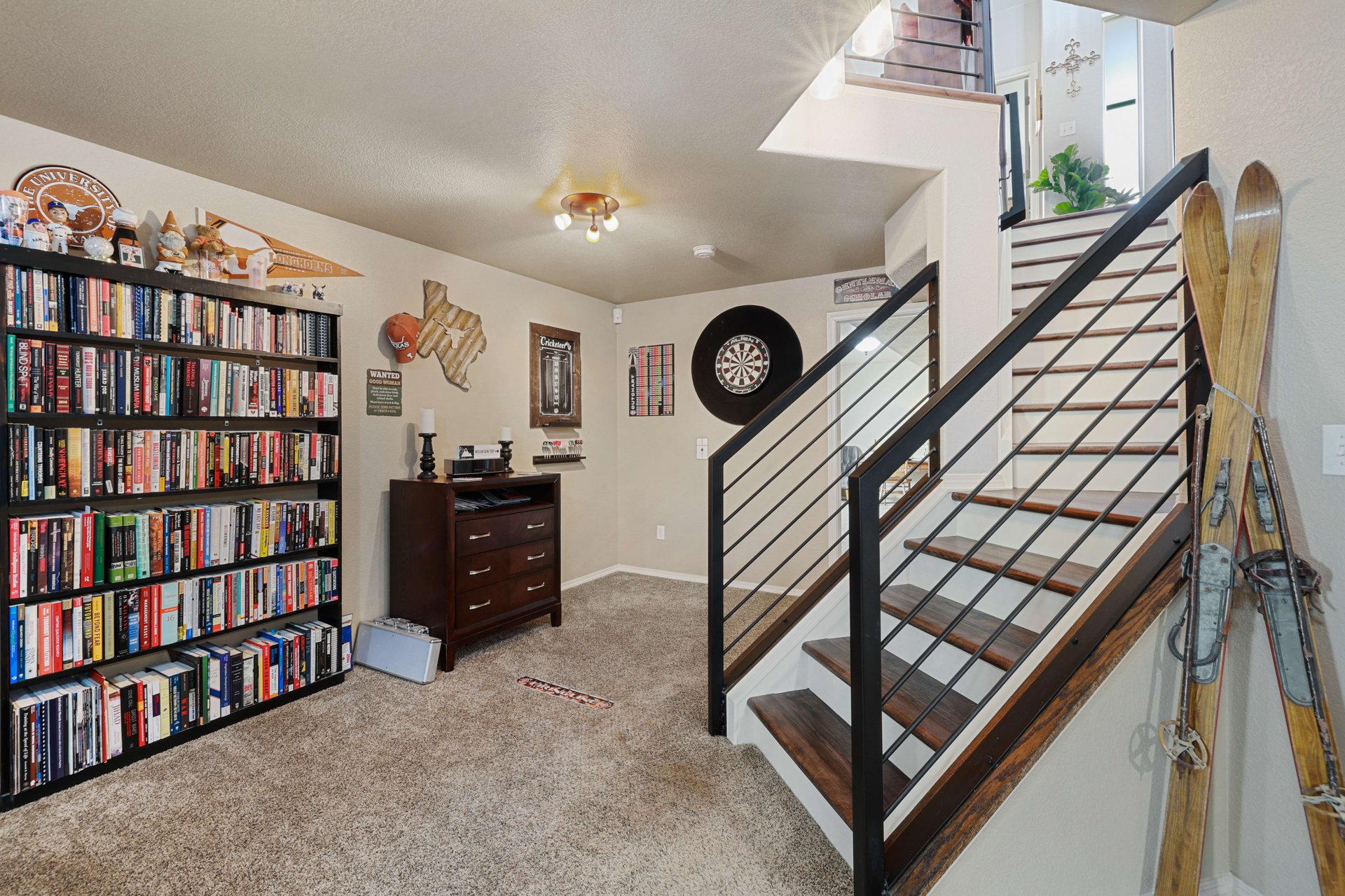 6435 Coyote Ridge CT, Colorado Springs, CO 80923