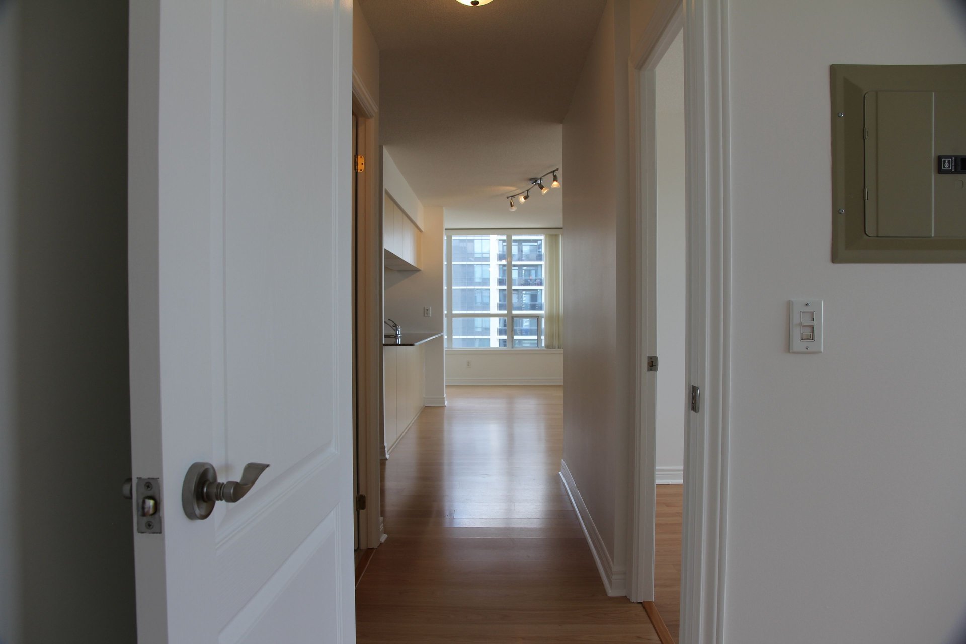  Exceptional Corner Suite 