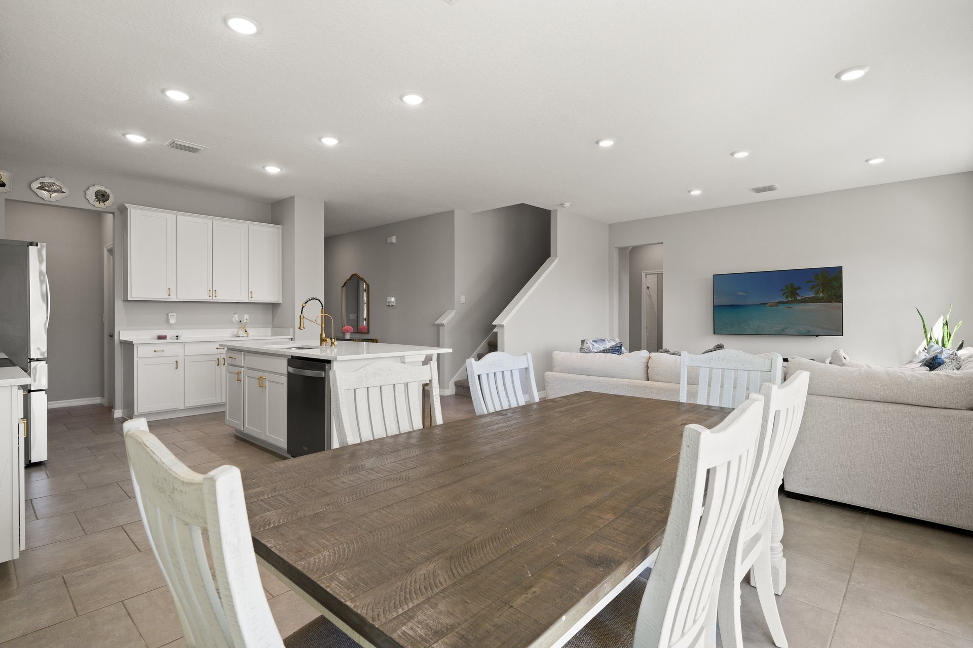 6199 WANDERING WILLOW DR