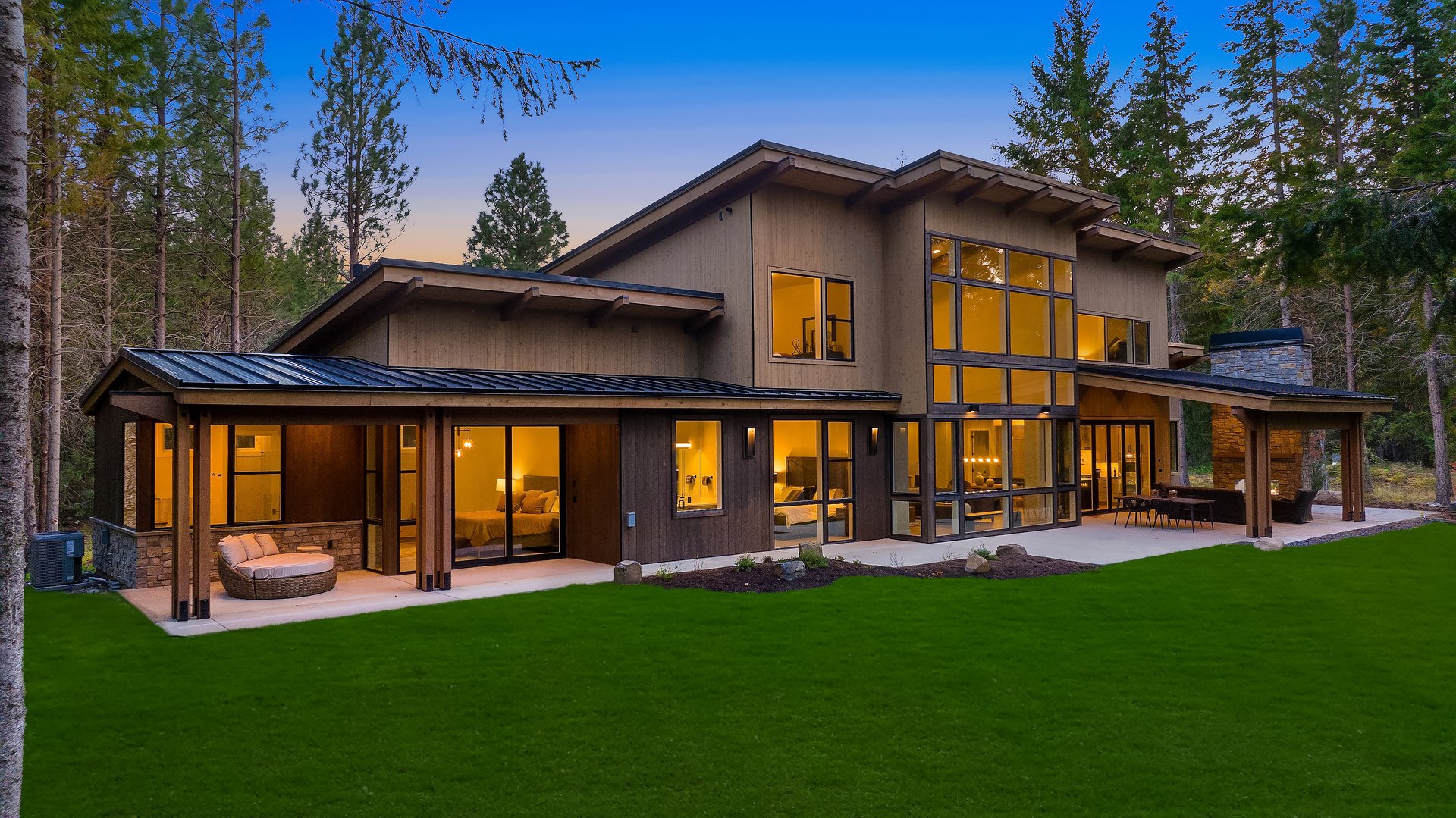 1130 Ruby King Loop