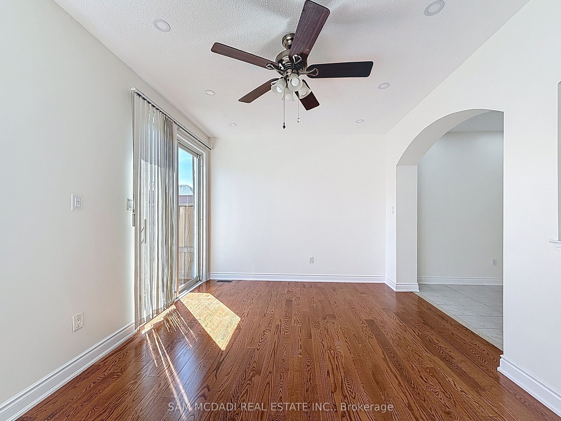 1354 Weir Chase 