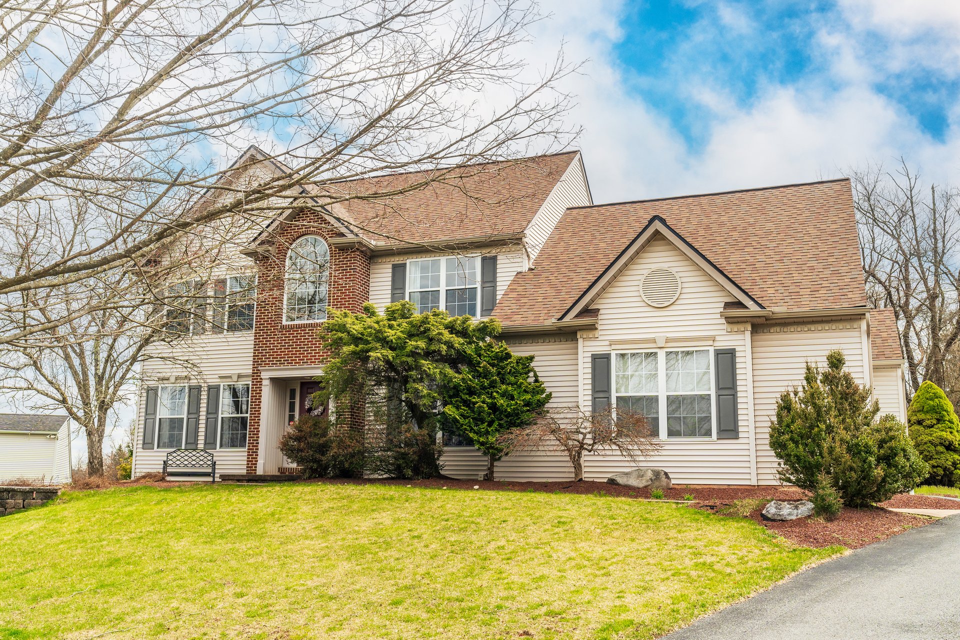 7055 Maple Court