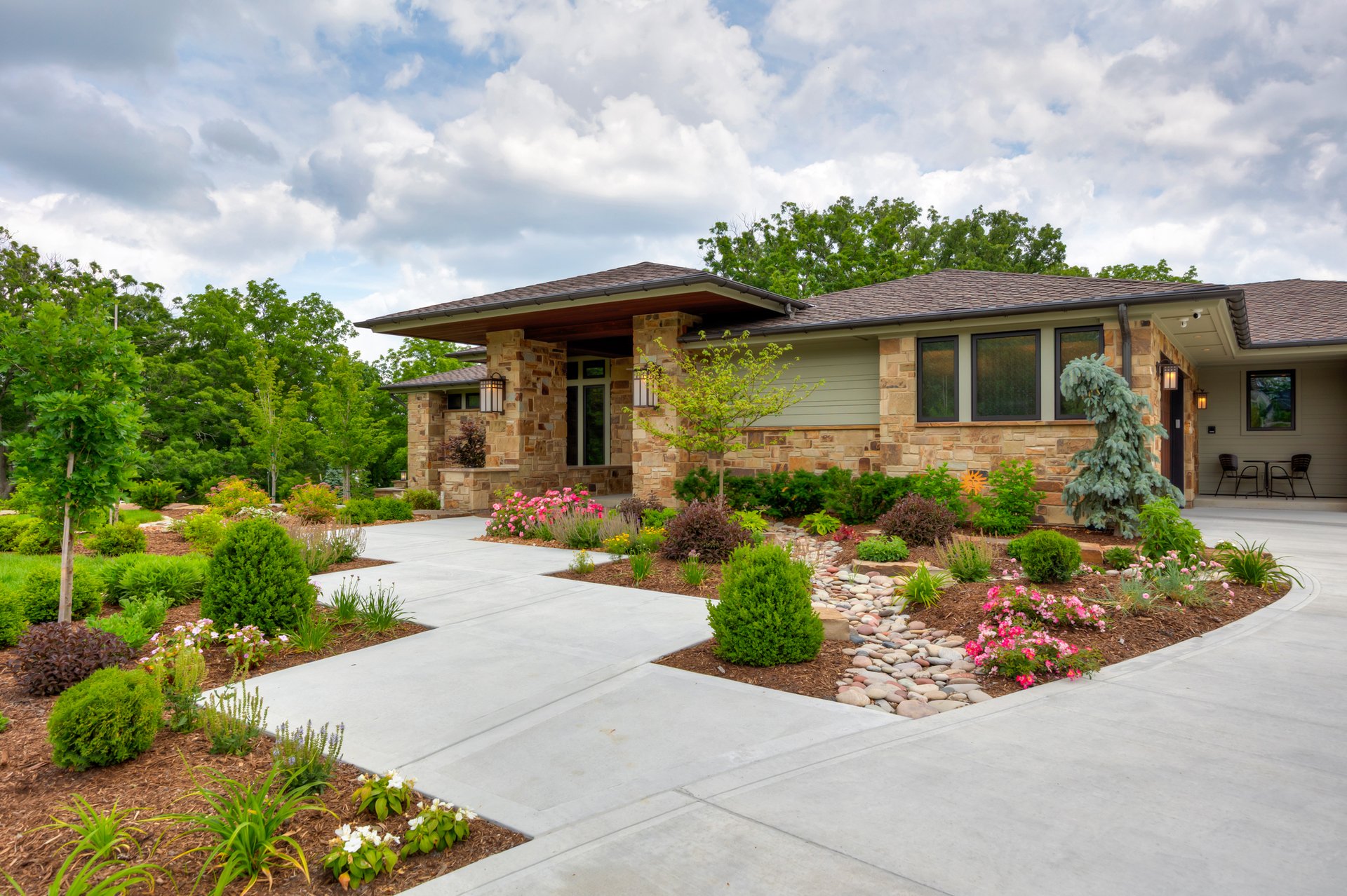 12870 Ridgeview Dr