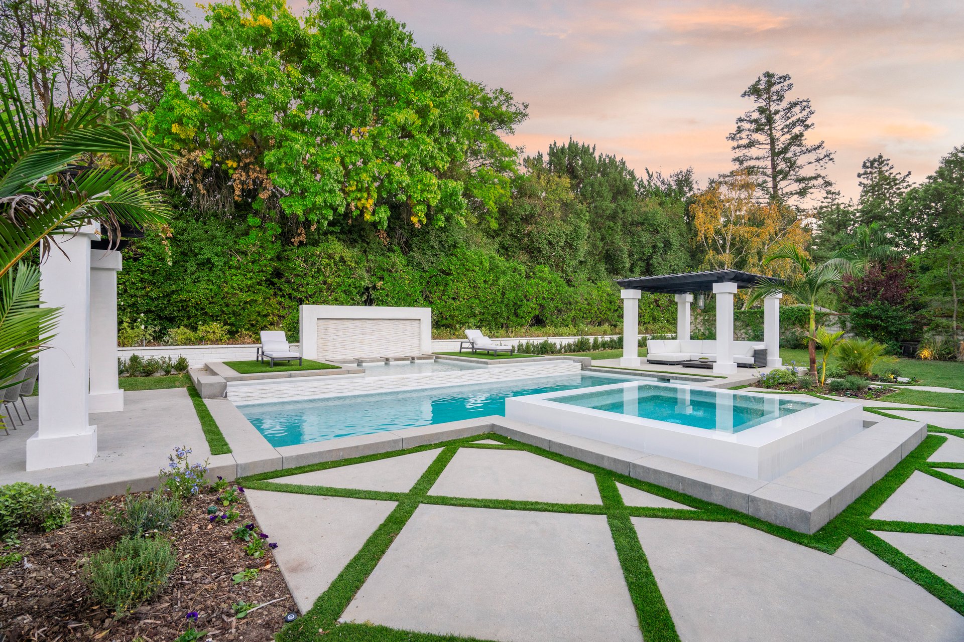 4608 Westchester Drive