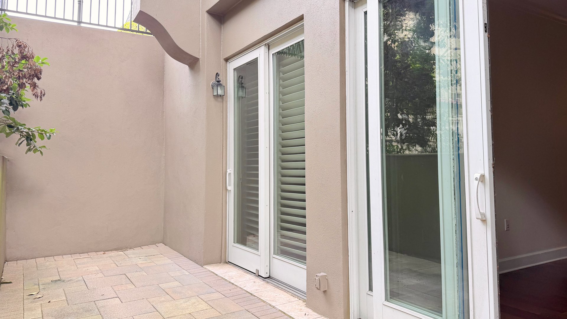 Spacious Winter Park Lakefront Condo in Perle du Lac