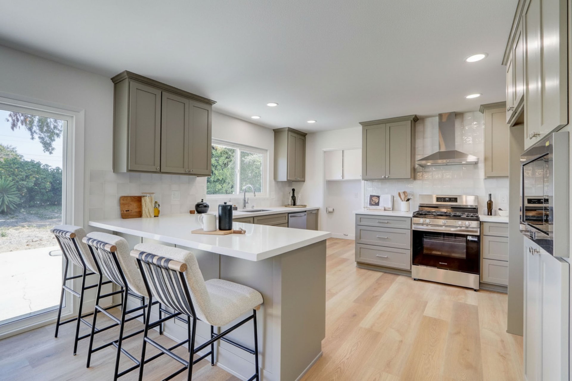 476 Jeanne Ct