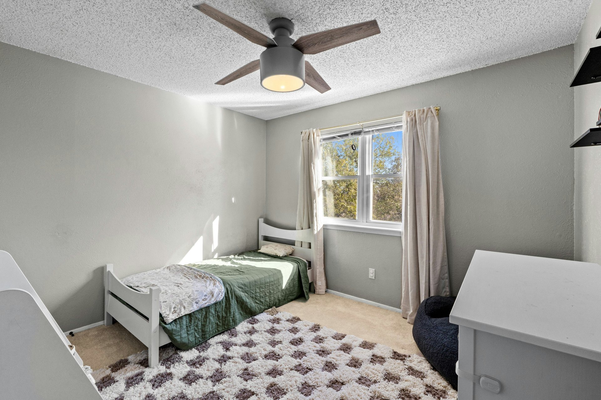 Enchanting Gracywoods Retreat with Pool, Multiple Living Spaces, and Near Domain & Q2 Stadium!