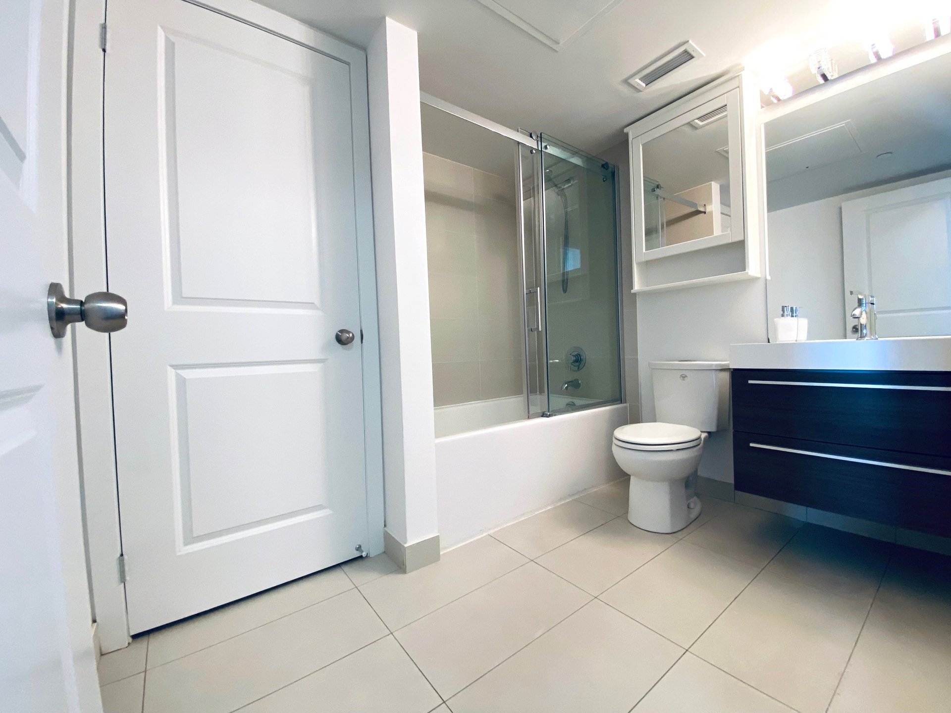 8 Fieldway Rd Unit: 401