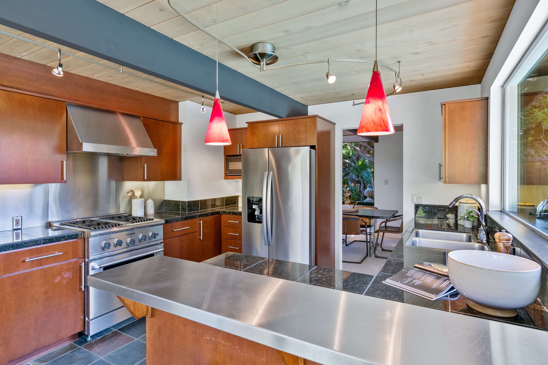958 Eichler Drive