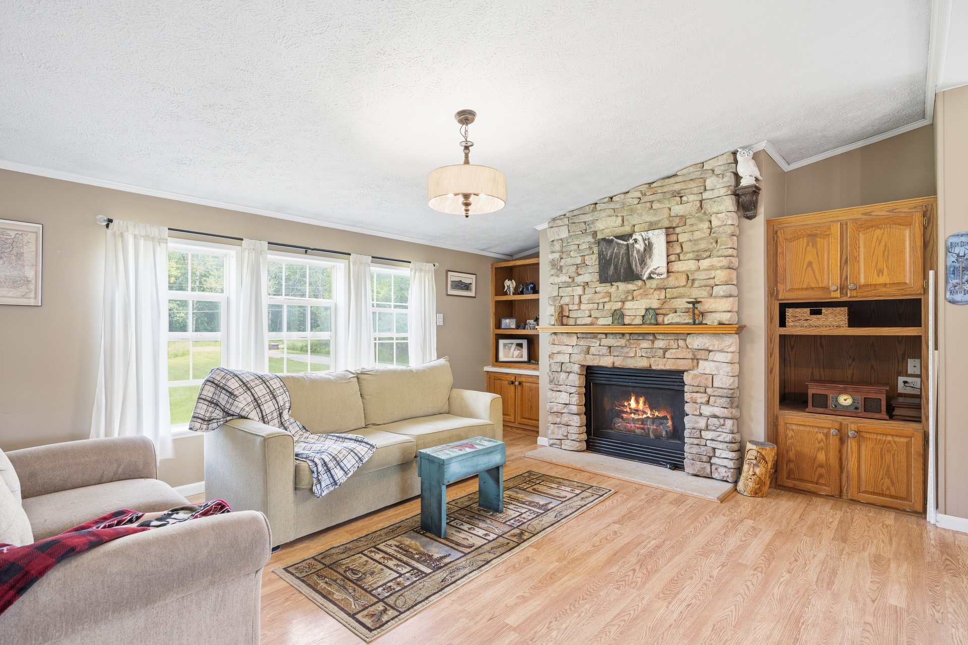 405 E Road