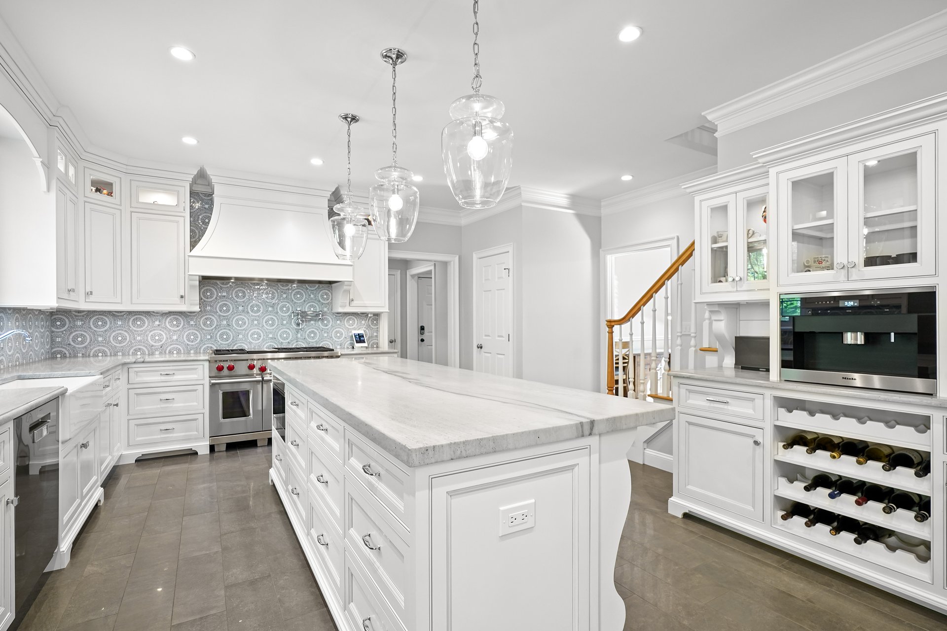 18 N Nabby Rd, Danbury, CT 06811
