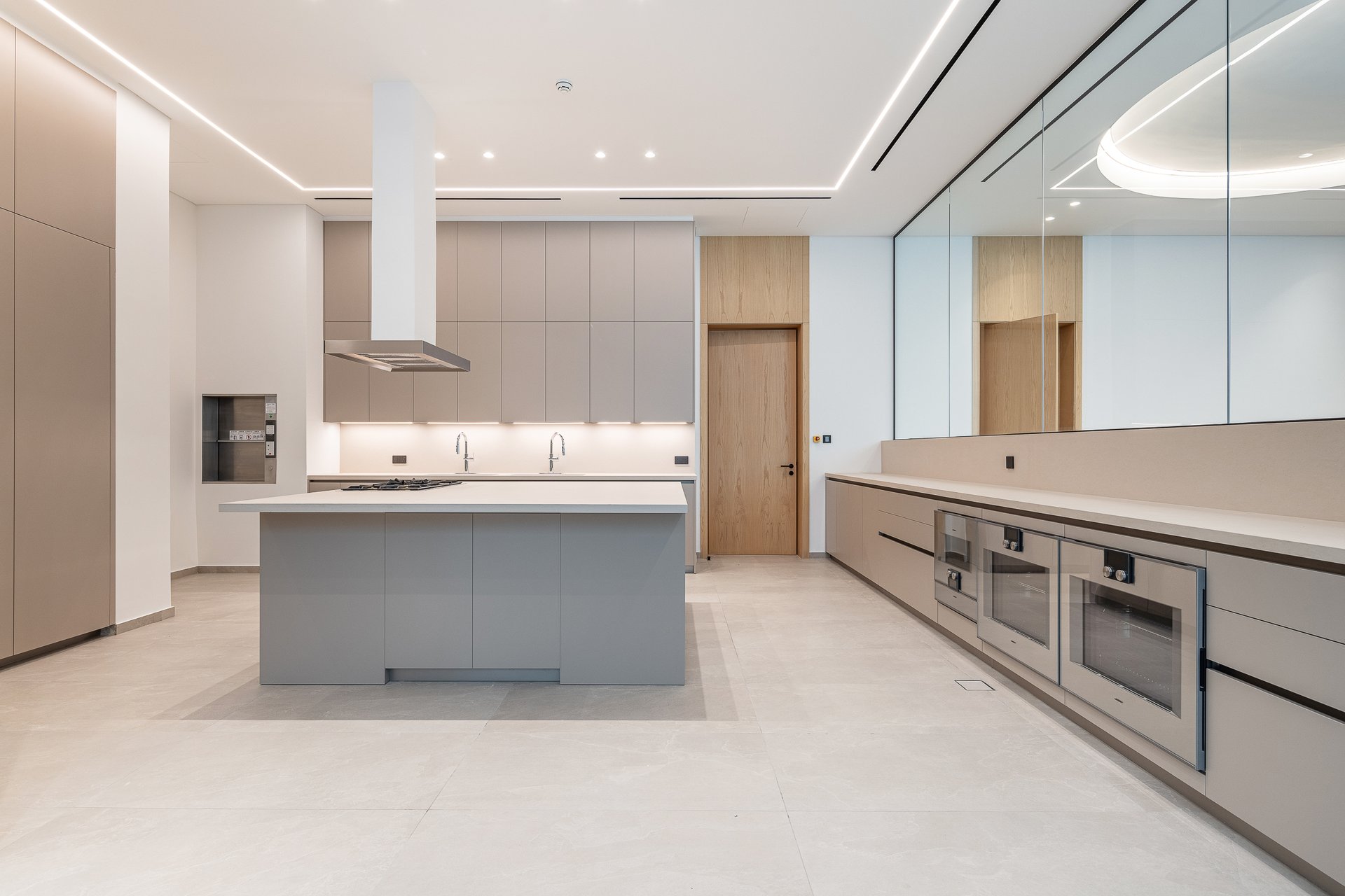Umm Al Sheif Villa