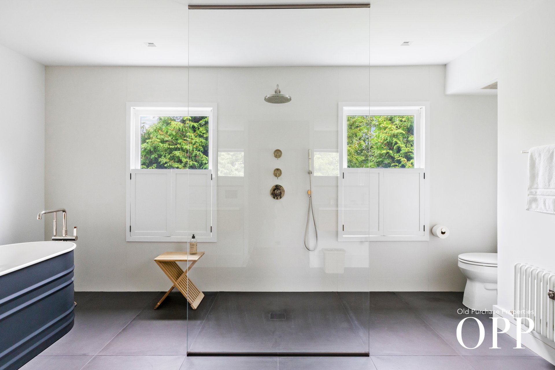HIGHEST SALE ON BELLPORT LANE