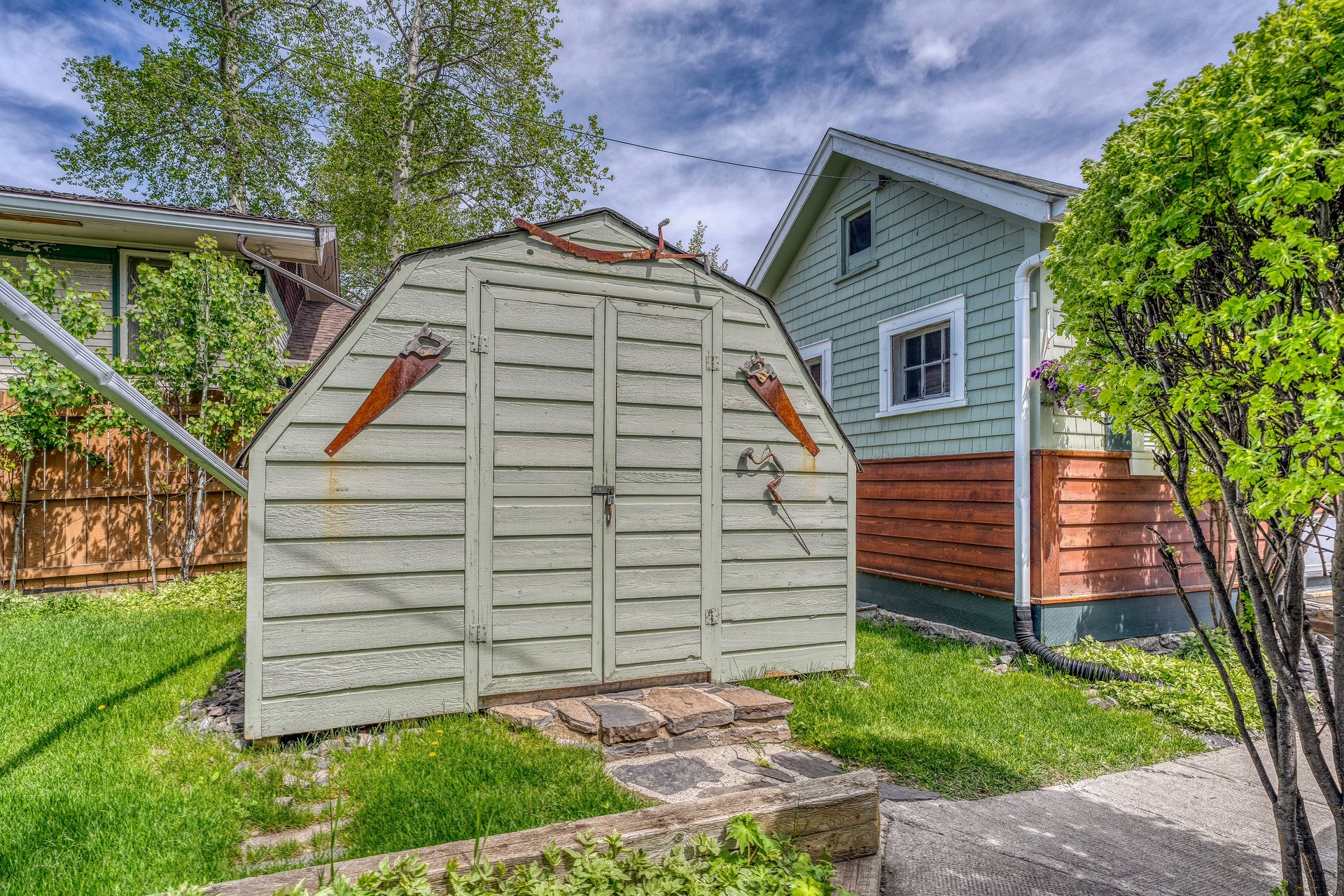 Beaver Street Cabins Banff | B&B Inn
