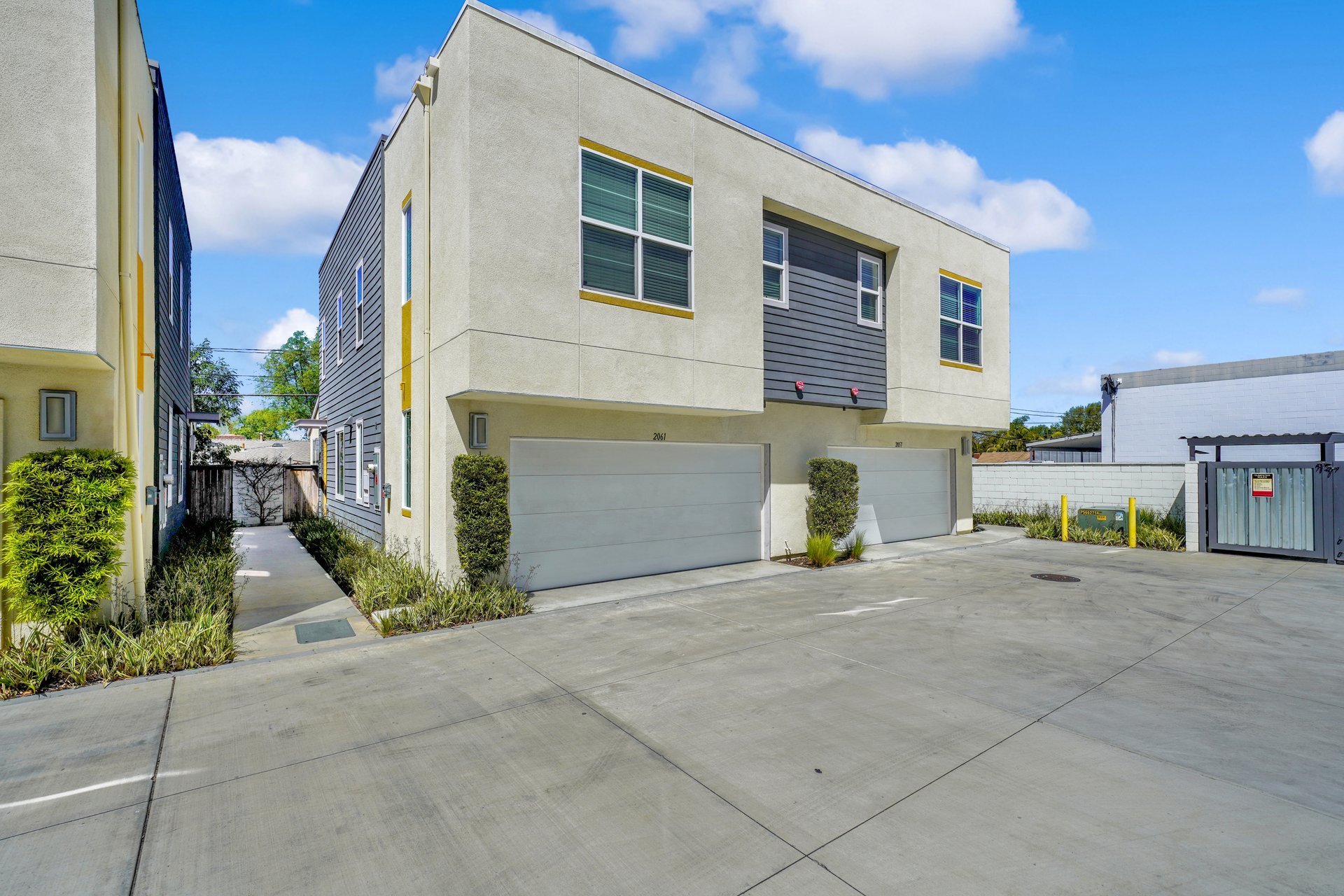 2061 W Place Drive