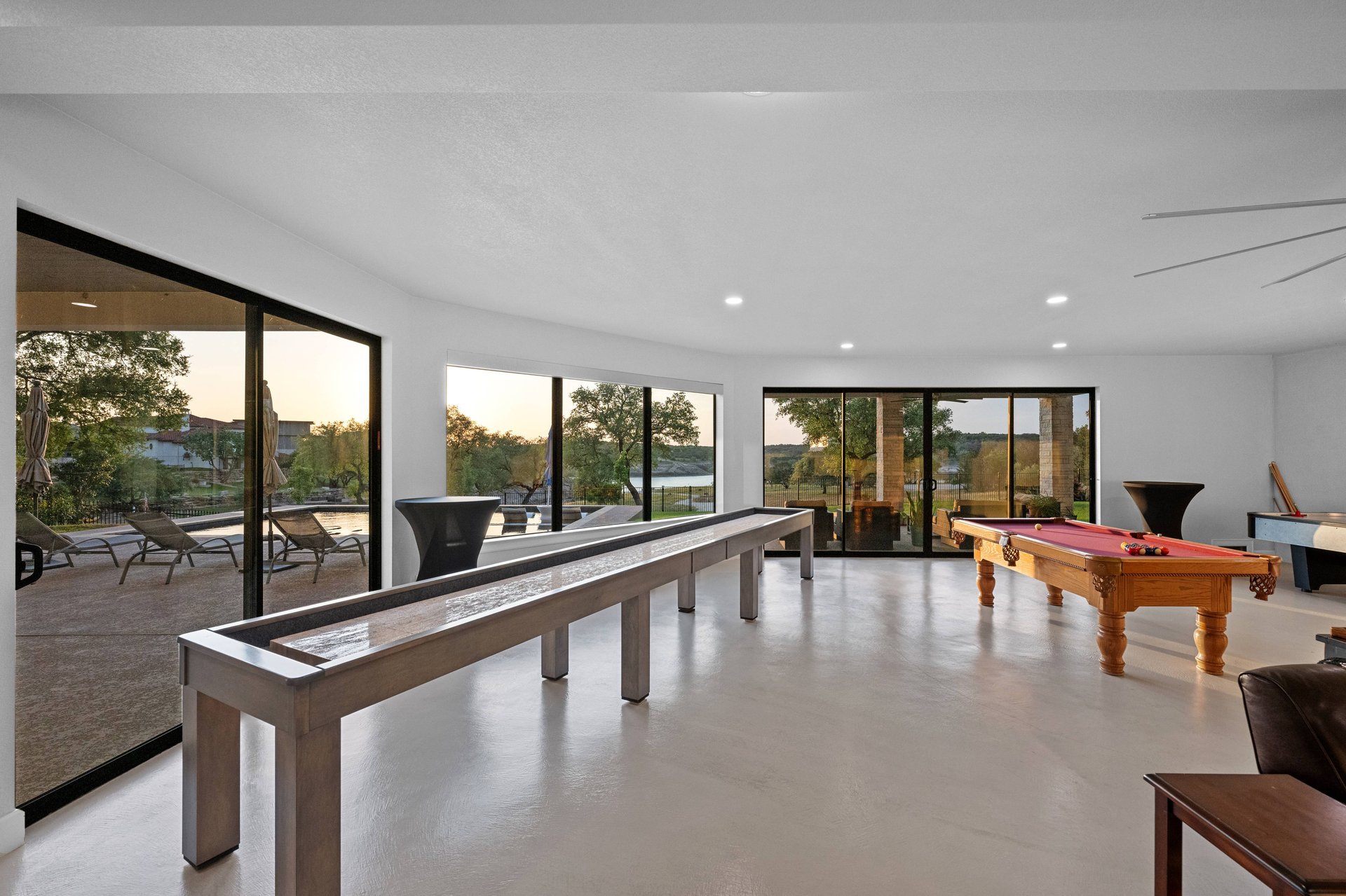 2912 Patriot Drive & 3002 Point Cove