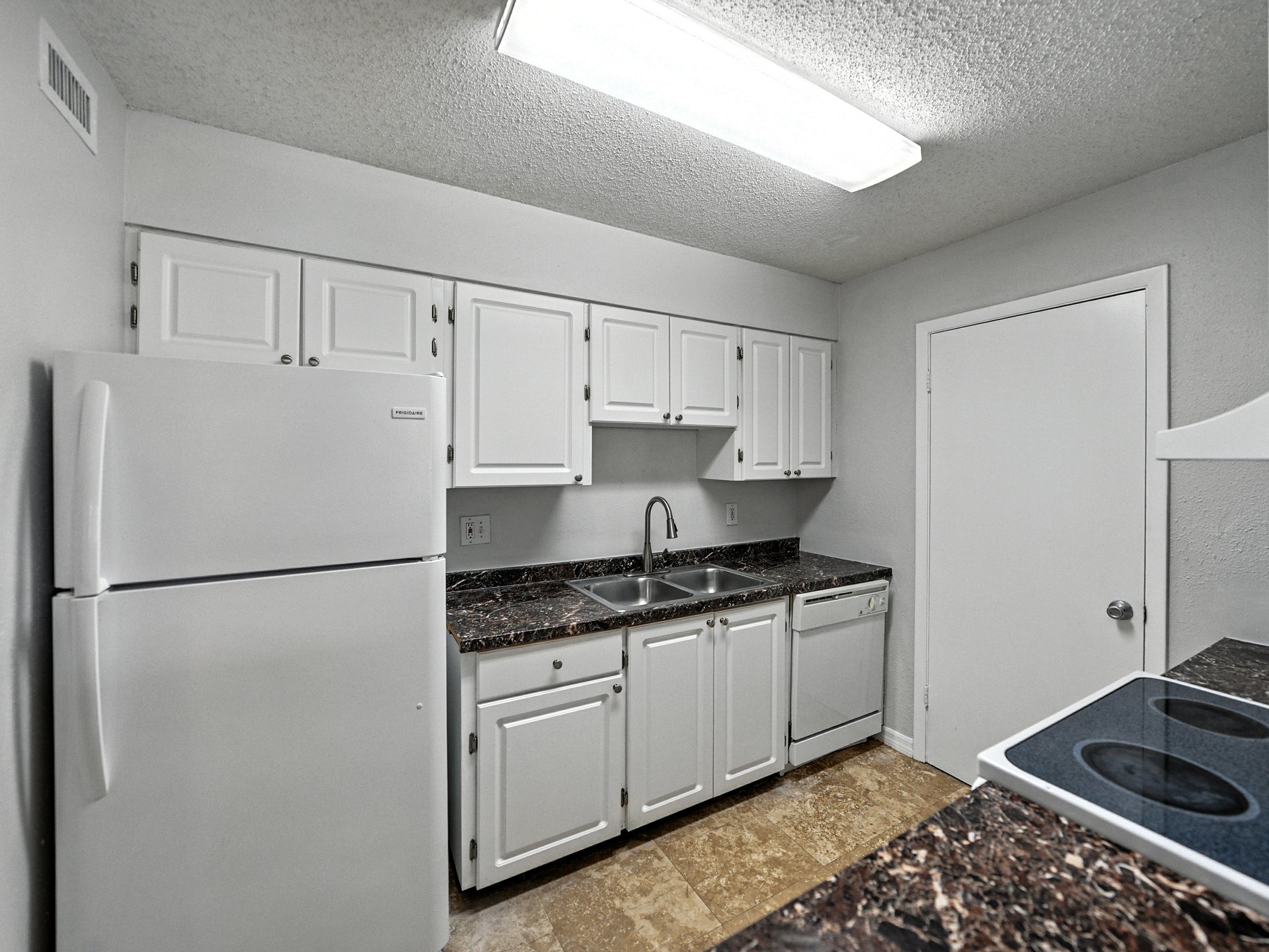 13389 ARBOR POINTE CIR #203