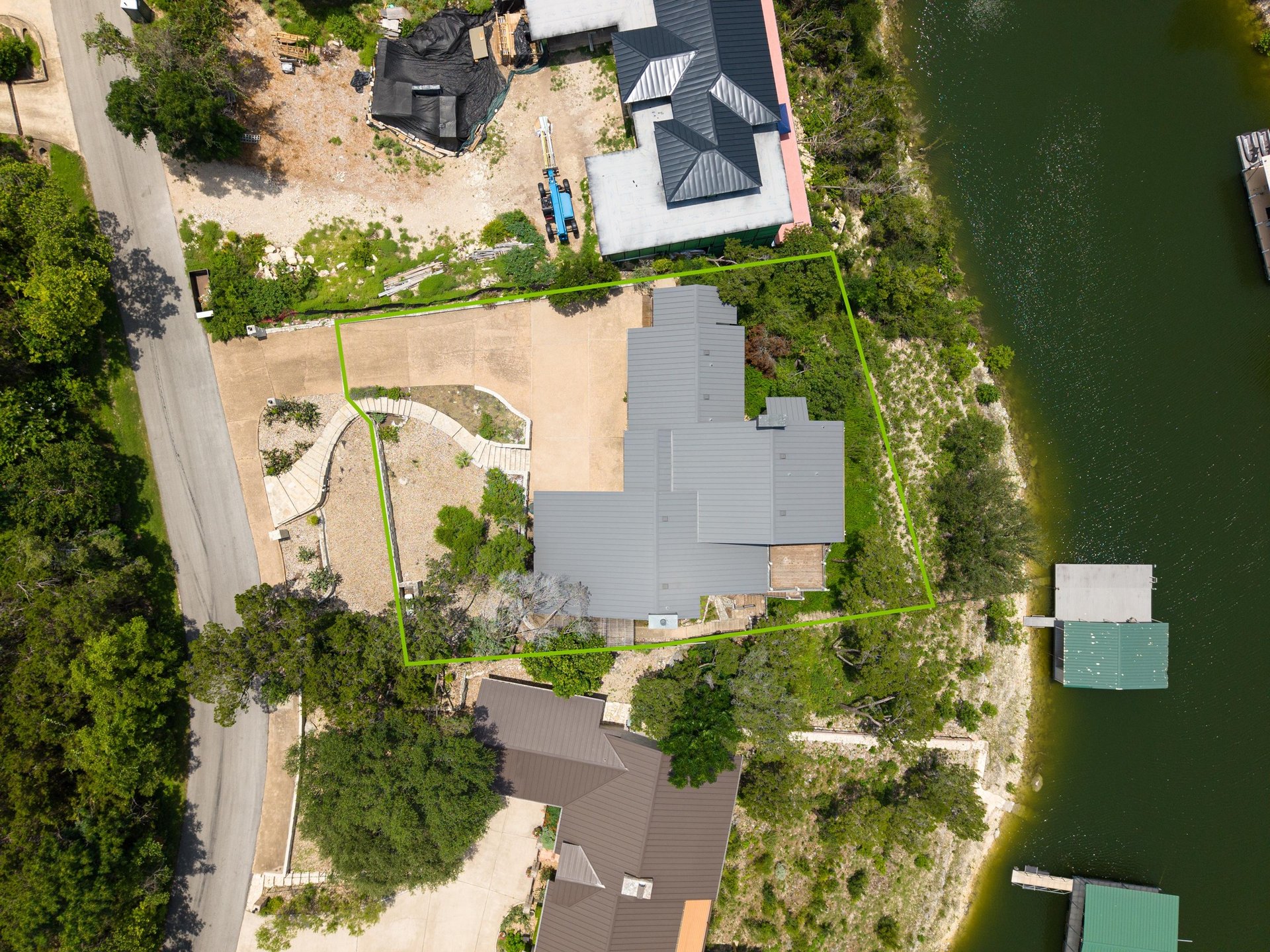 718 Bermuda Street