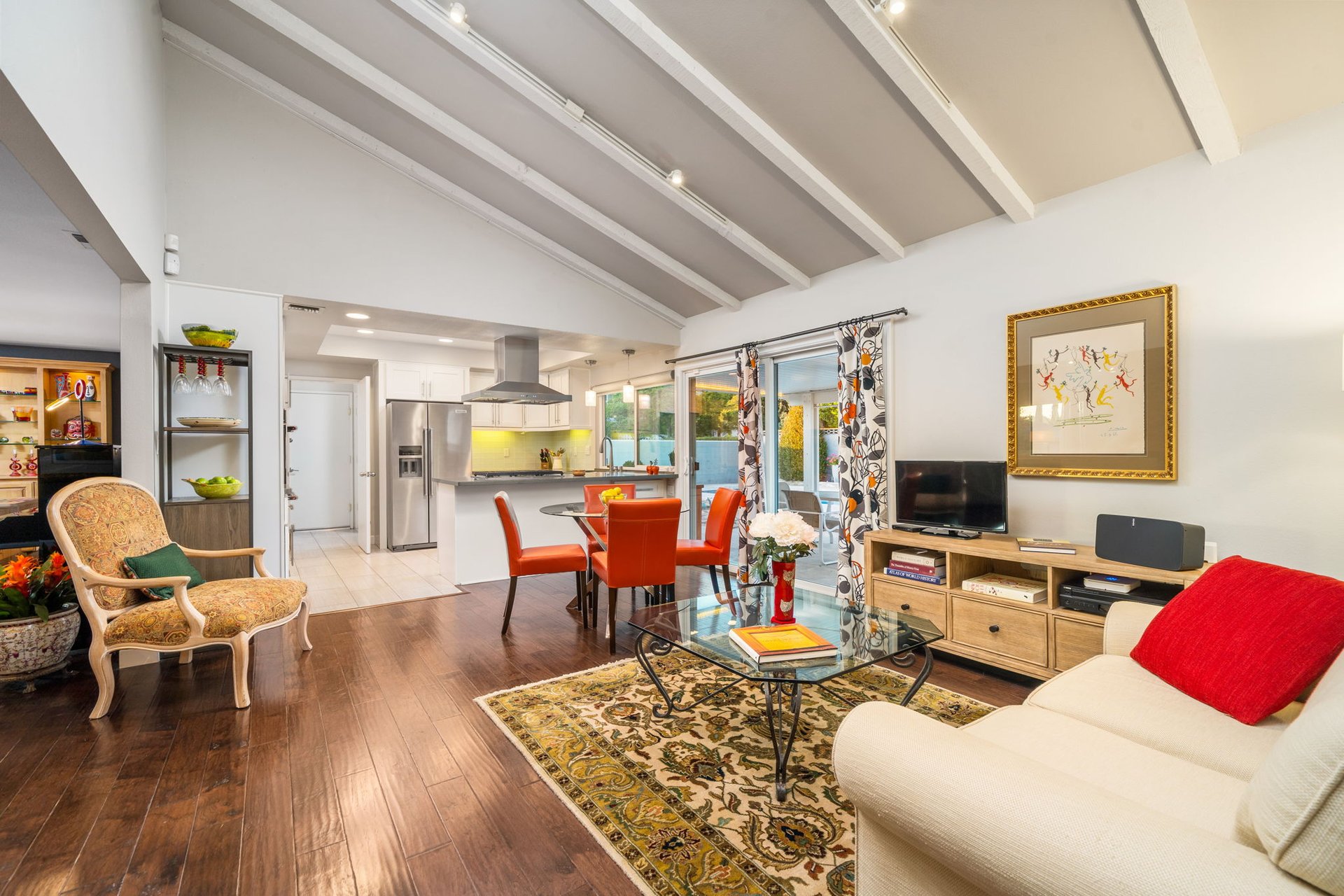 2128 N Villa Maria Road