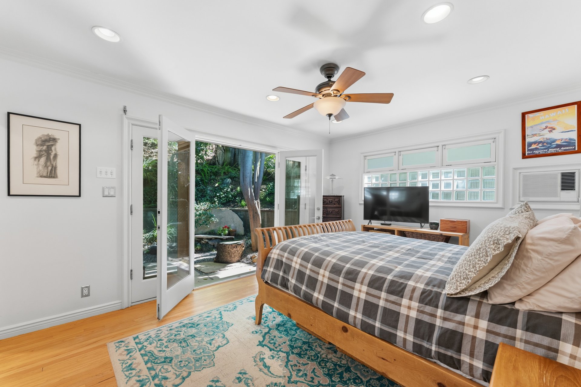 2310 Stanley Hills