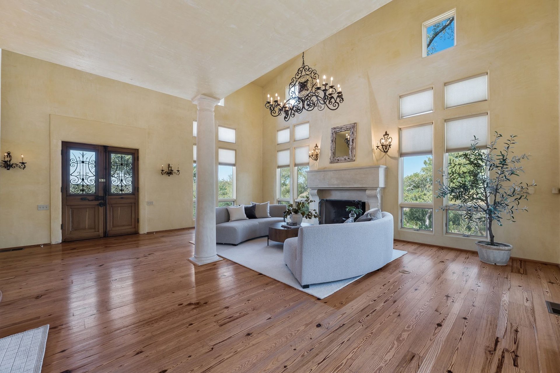 14721 Bear Creek Pass