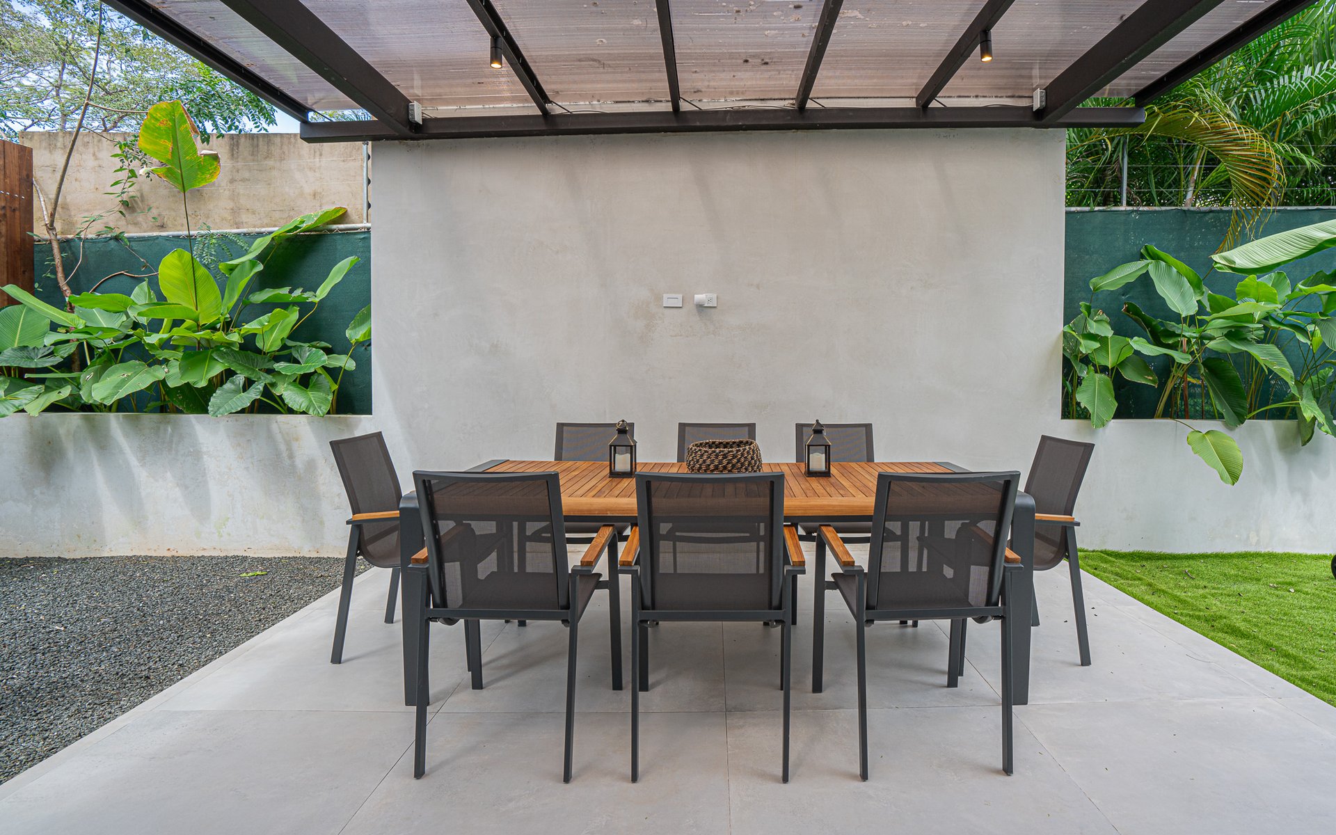 Casa Ko | Tropical Modern 4BR Retreat in Tamarindo with Exclusive Beach Club Membership