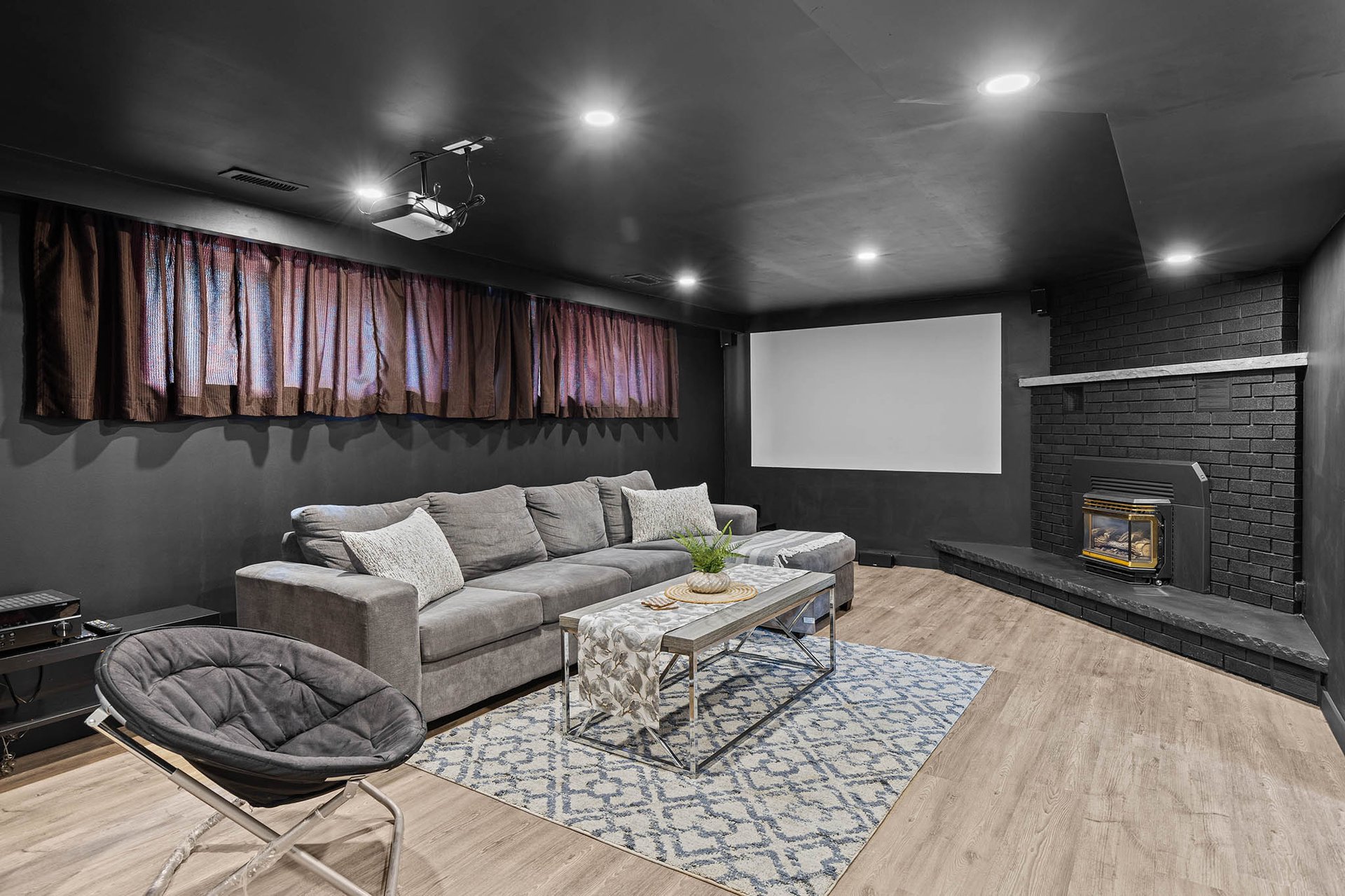 9670 Morning Glory Road, Pefferlaw