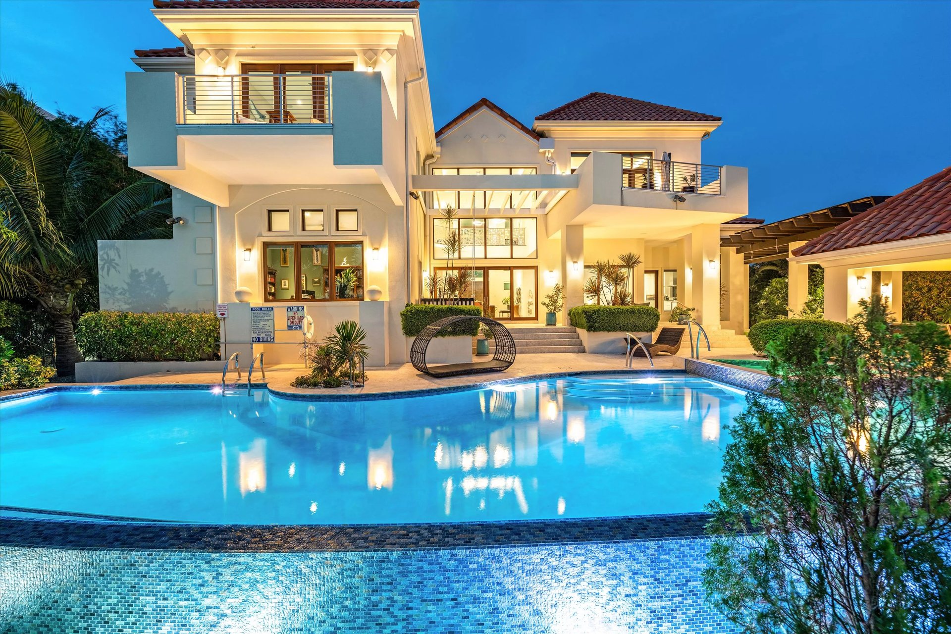 Crystal Harbour, Cayman Islands