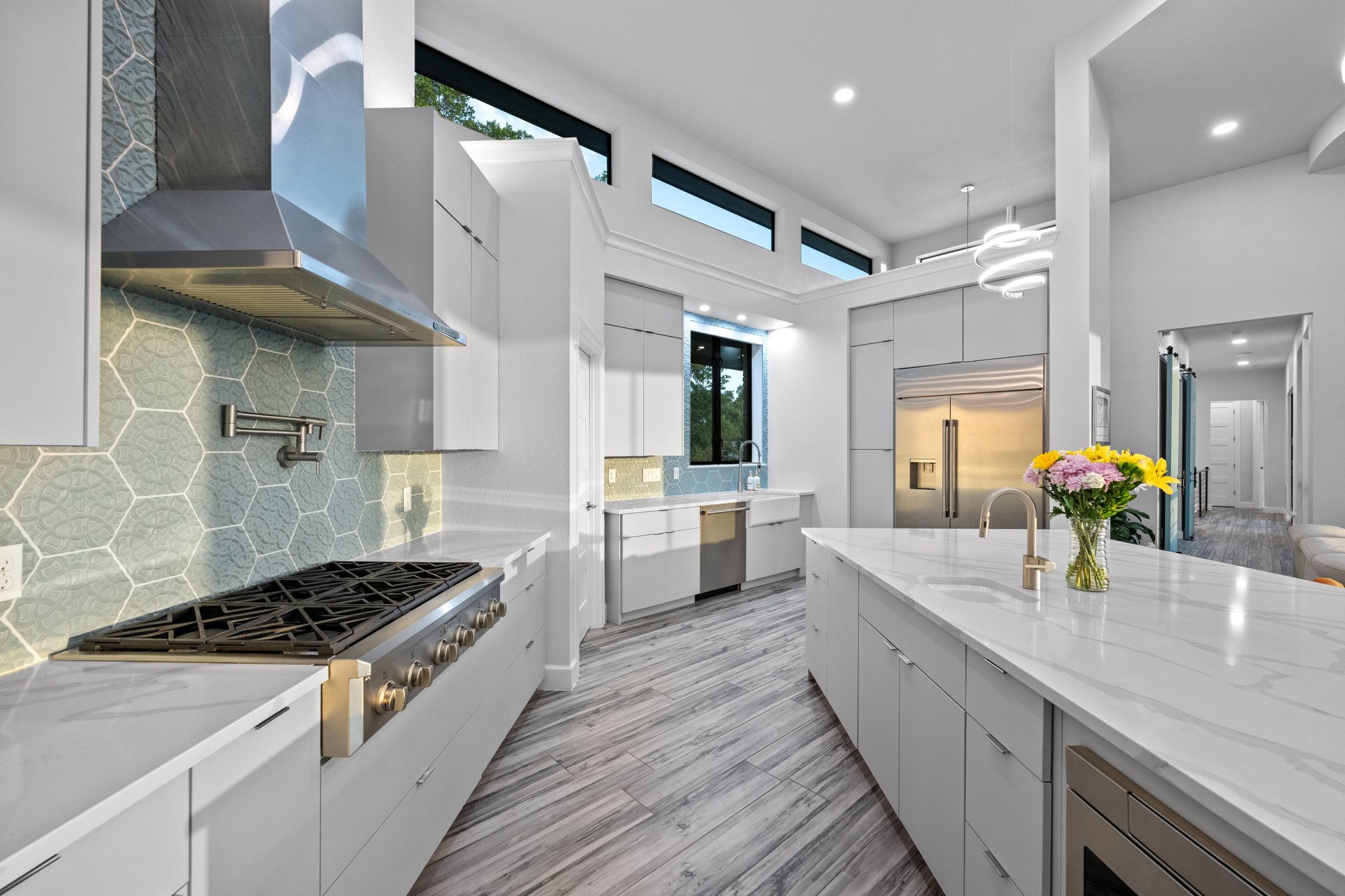 2912 Patriot Drive & 3002 Point Cove