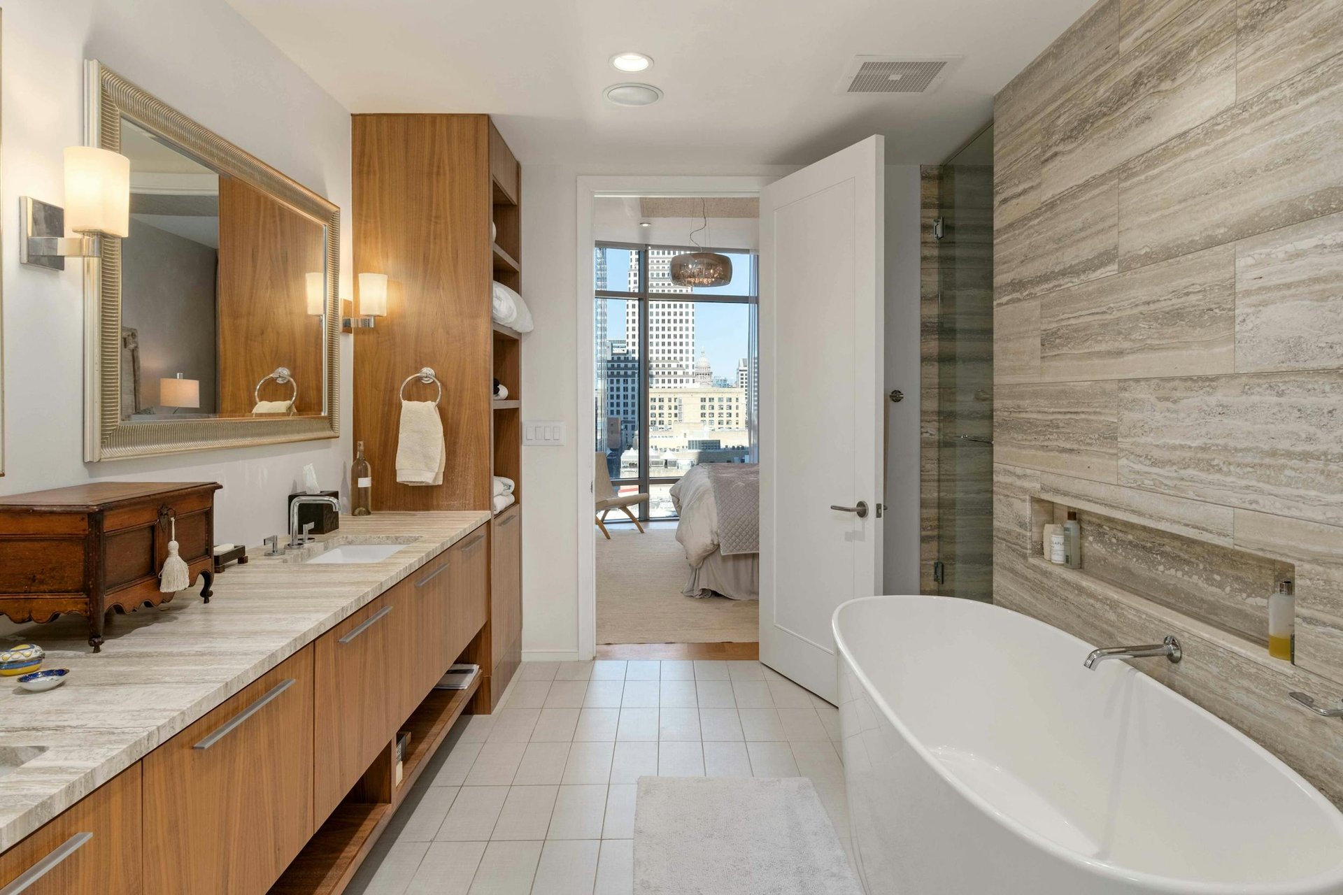 200 Congress Ave #11E
