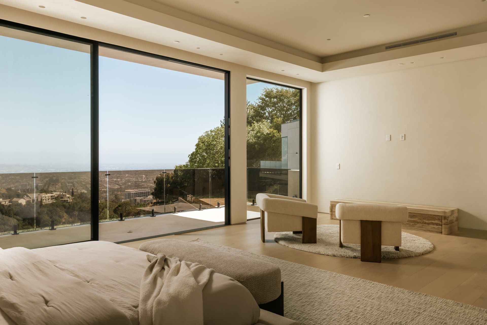 9262 Thrush Way, Hollywood Hills