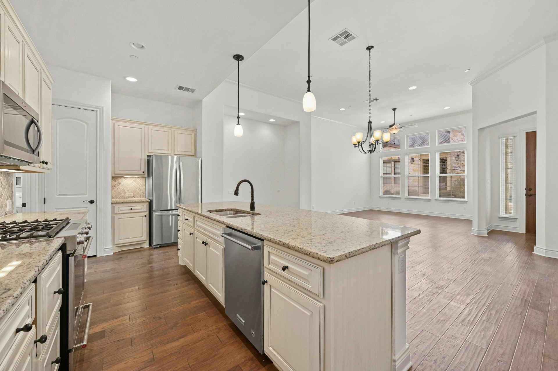 102 Gallia Drive #3