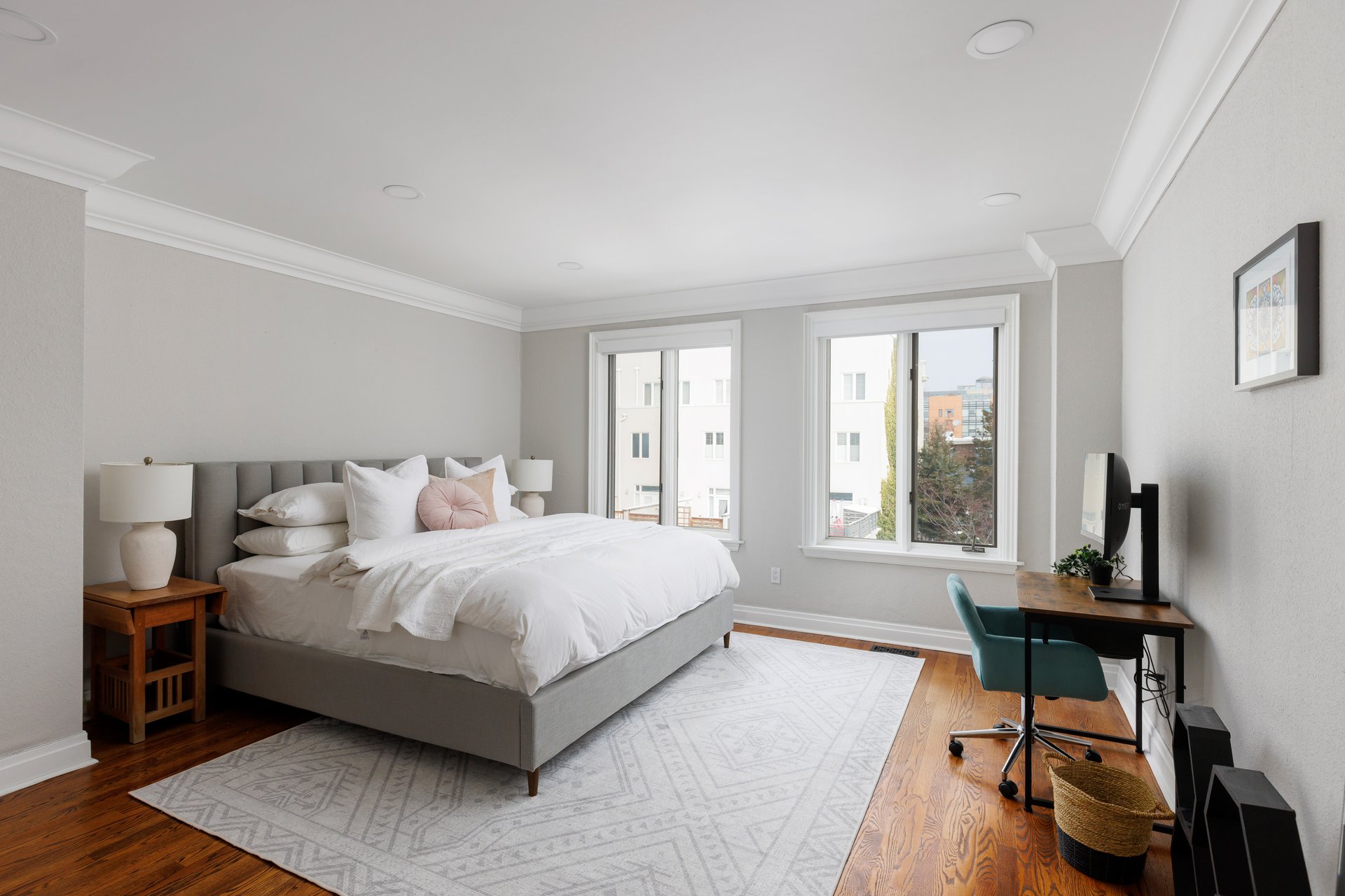 Casa Loma Townhouse