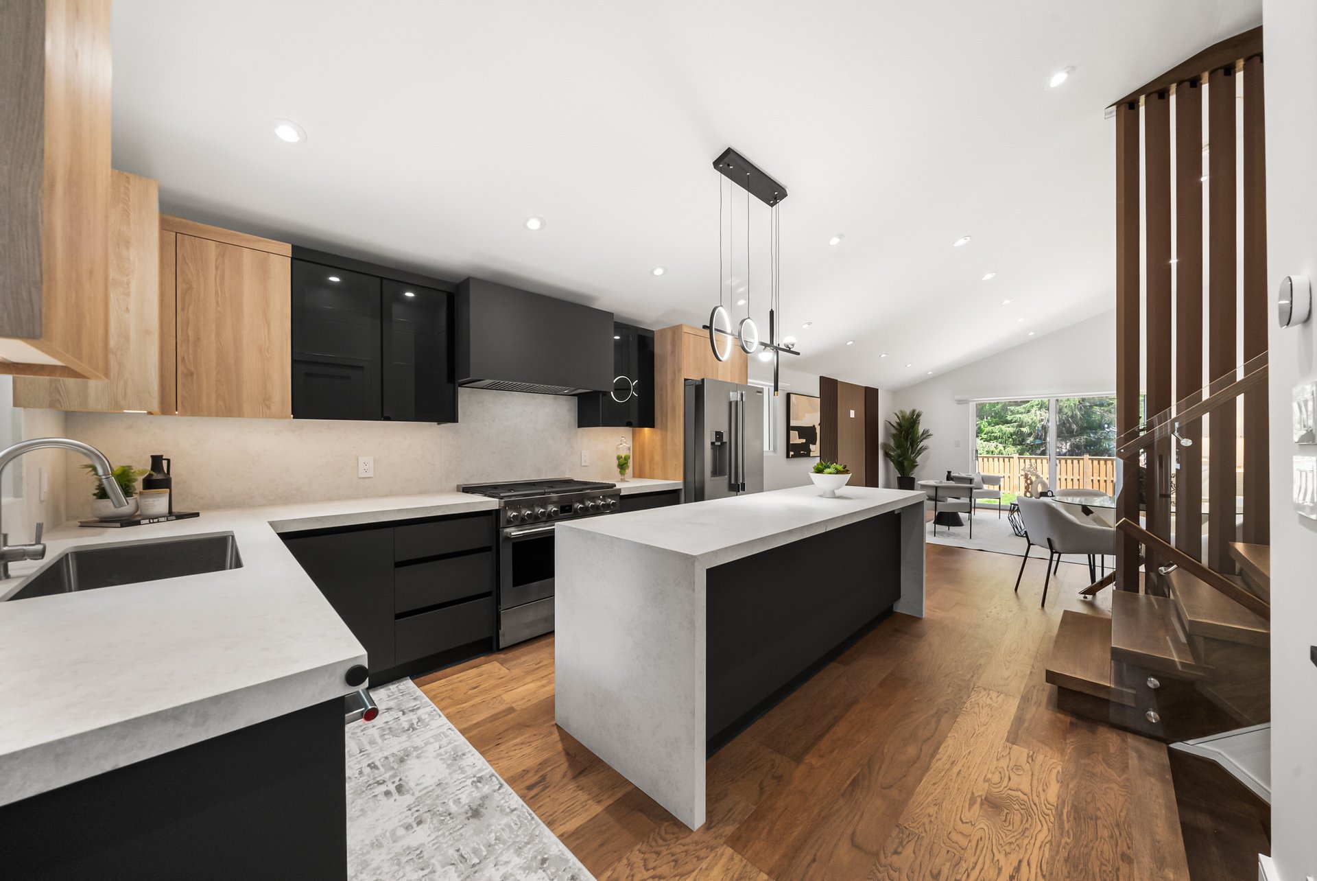 1495 Thetford Crt