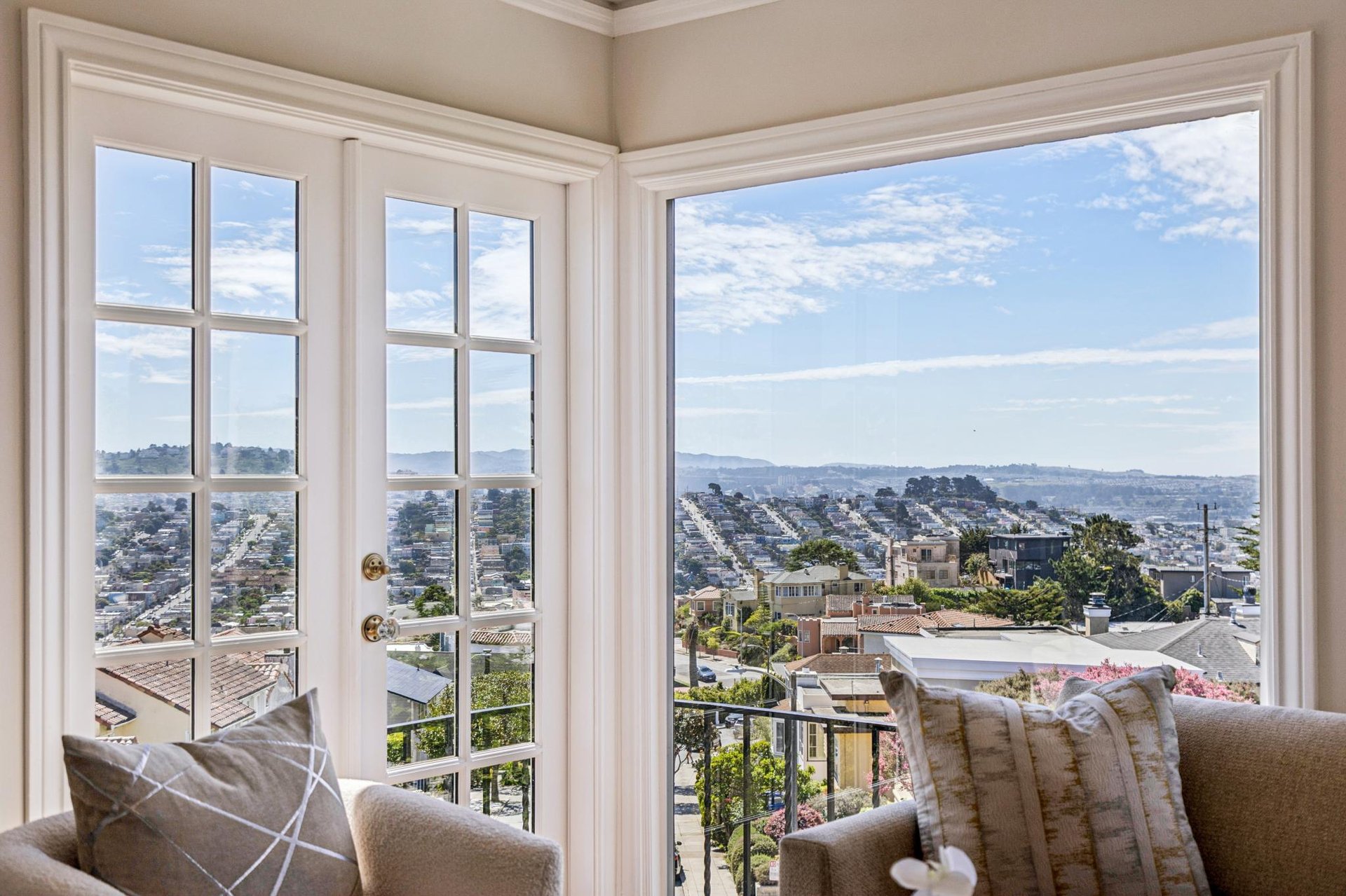 Multiple Offers! 299 Maywood Drive | Monterey Heights