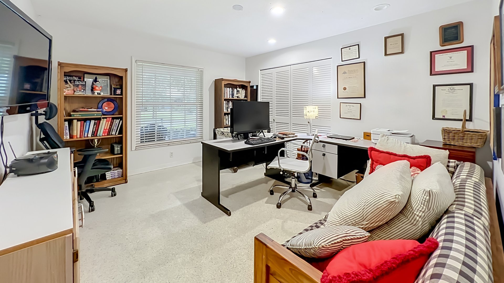 Winter Park Vias Traditonal 5-Bedroom Home near Racquet Club