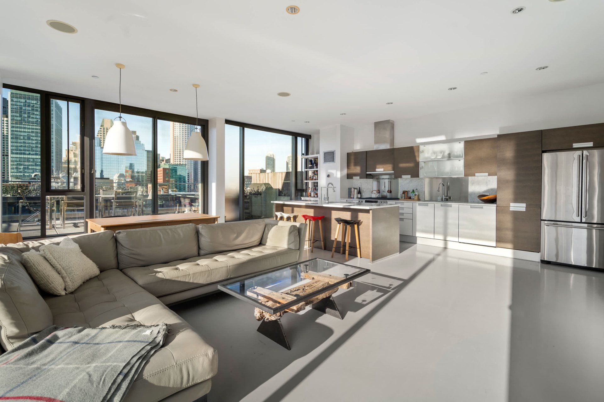 346 Congress St. Unit: 701