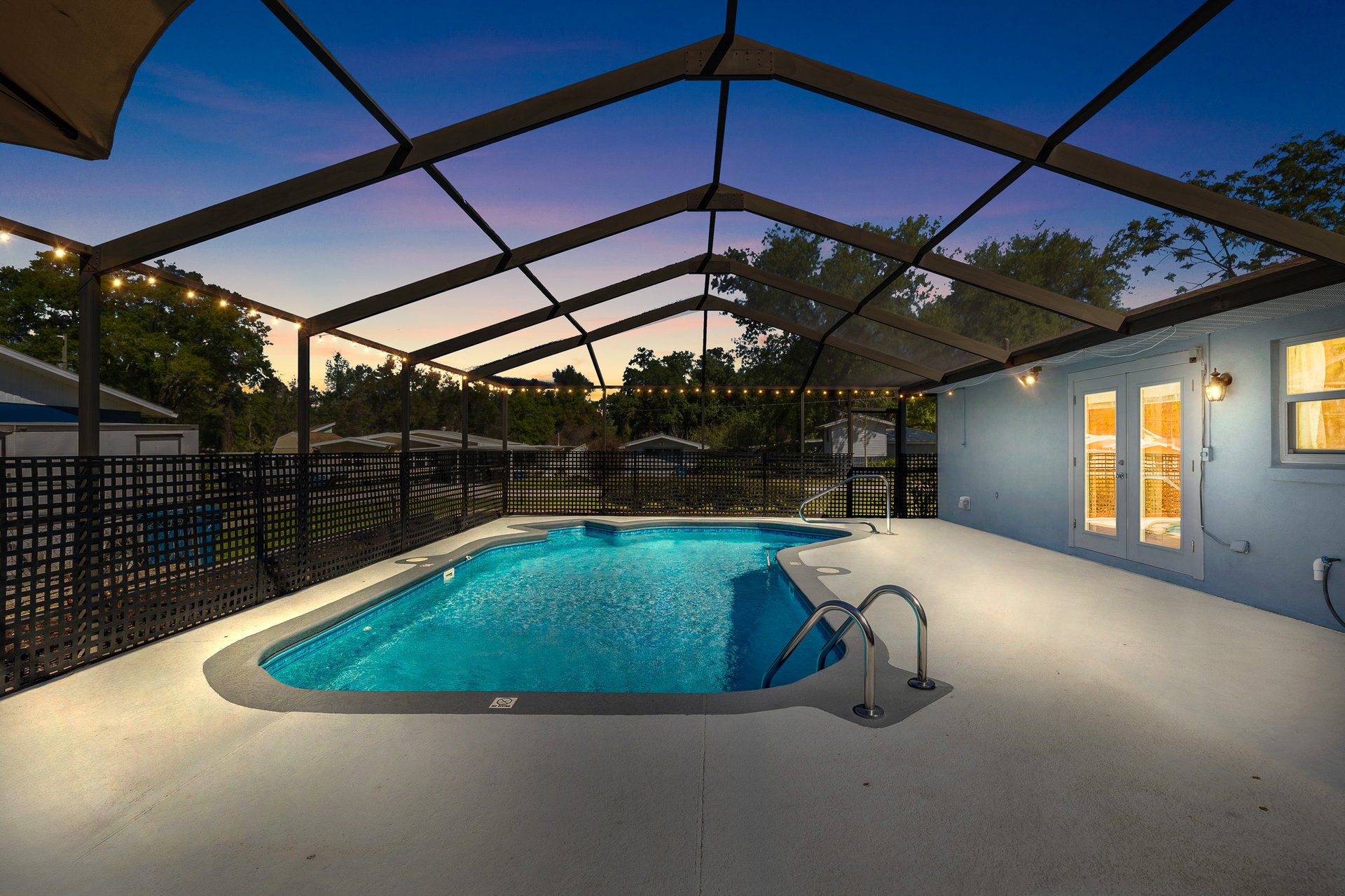 3399 RIVERDALE DR