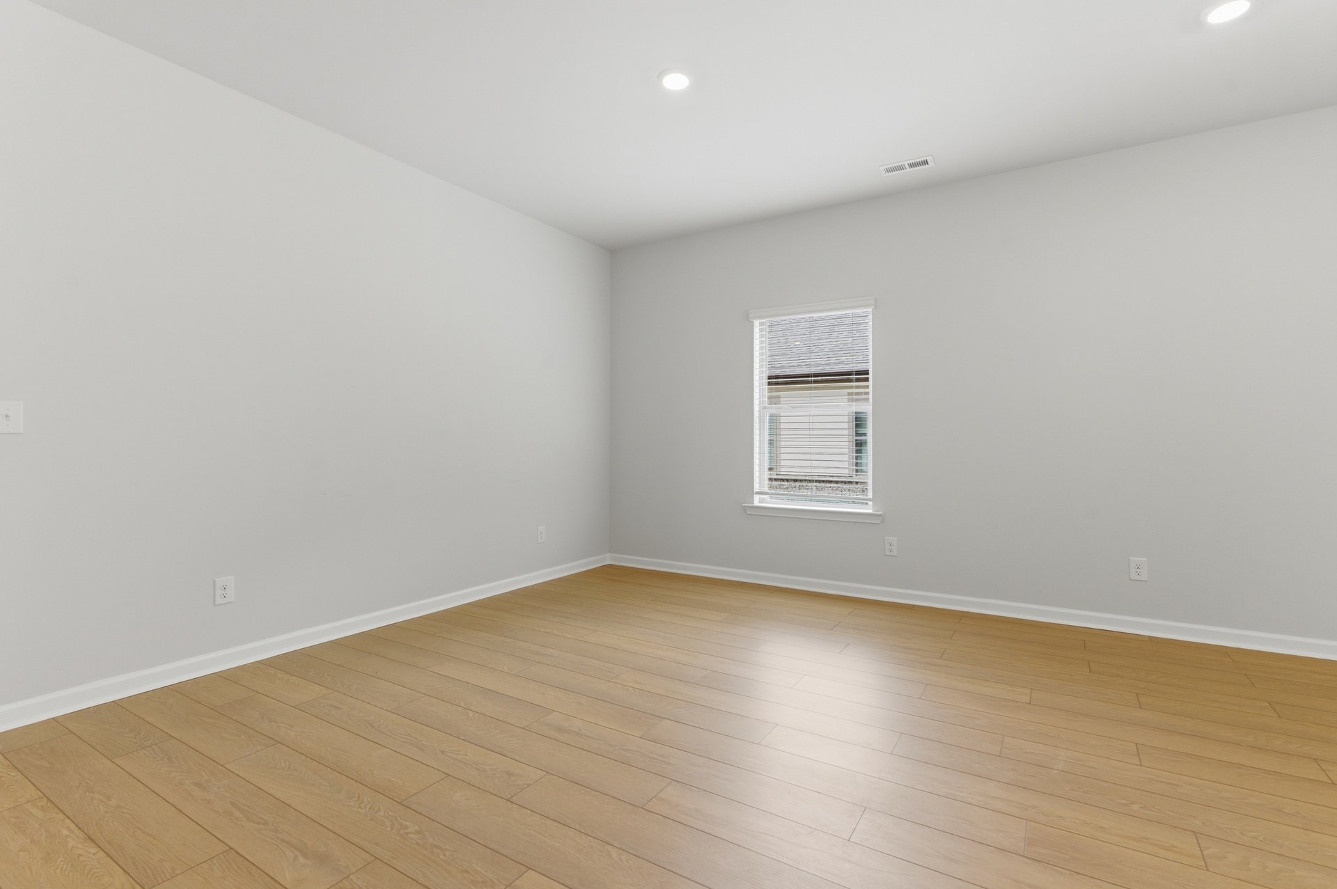 Stylish 4BR Home Near Athens & Madison