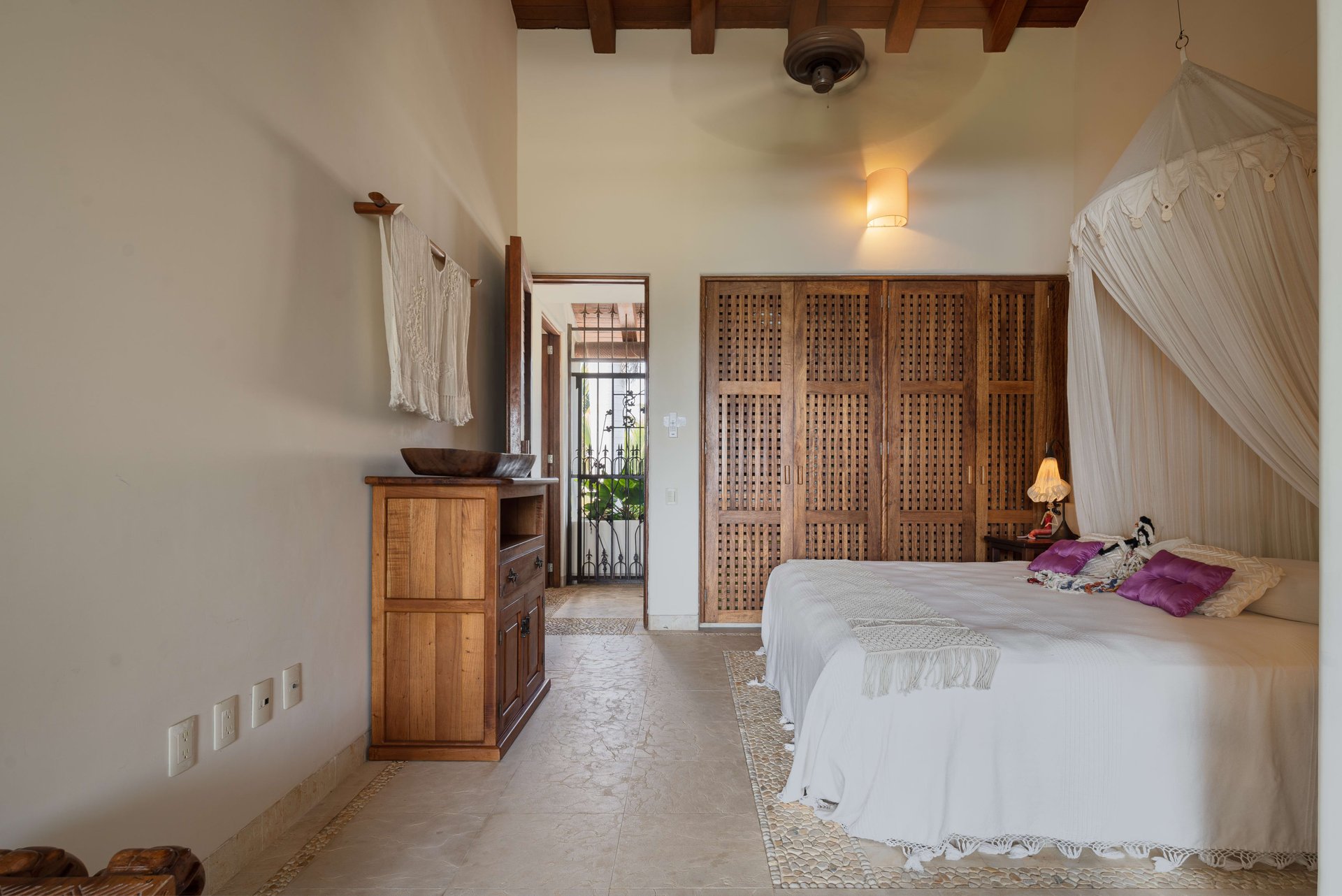 Casa Shell Ryn
