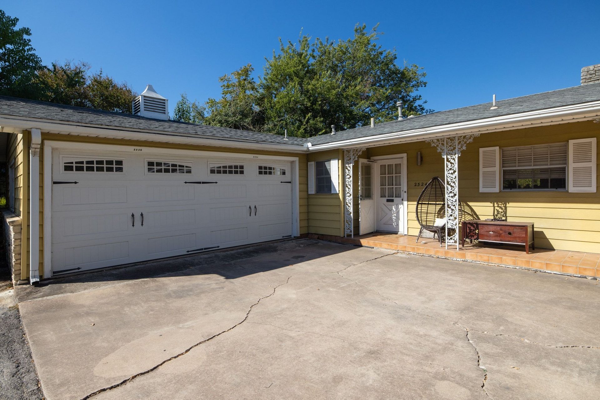 2326 Hartford Road 