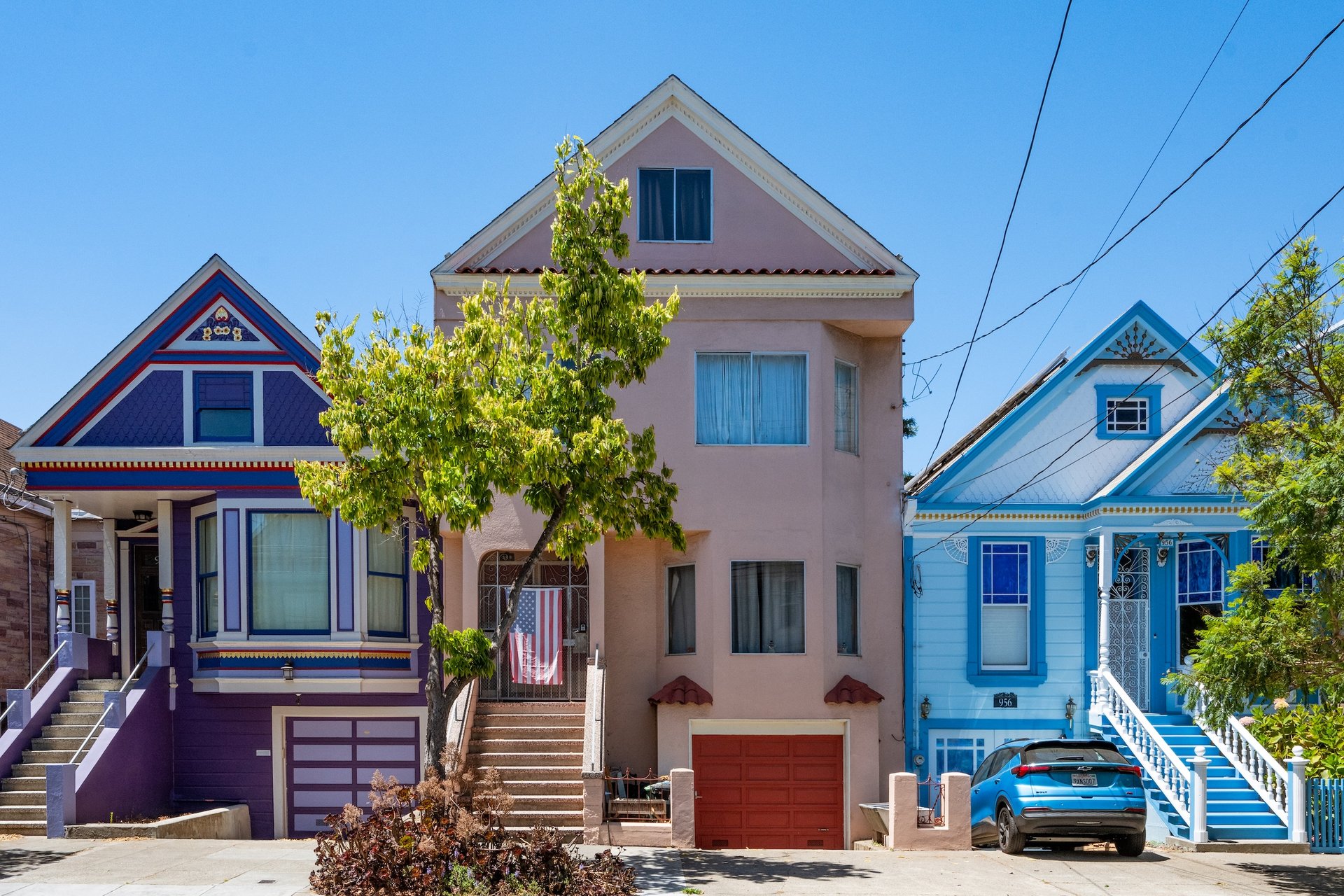 964-966 York Street, a two-unit fixer building on a large lot in the Mission District, San Francisco