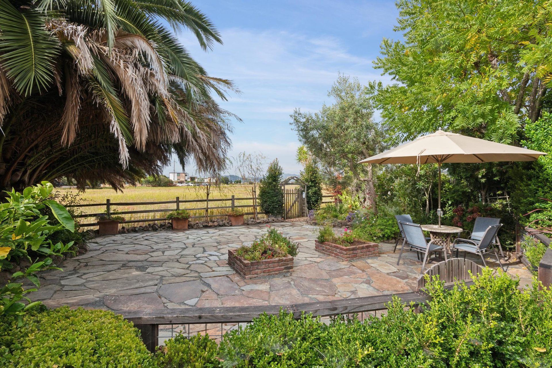 112 Oak Drive